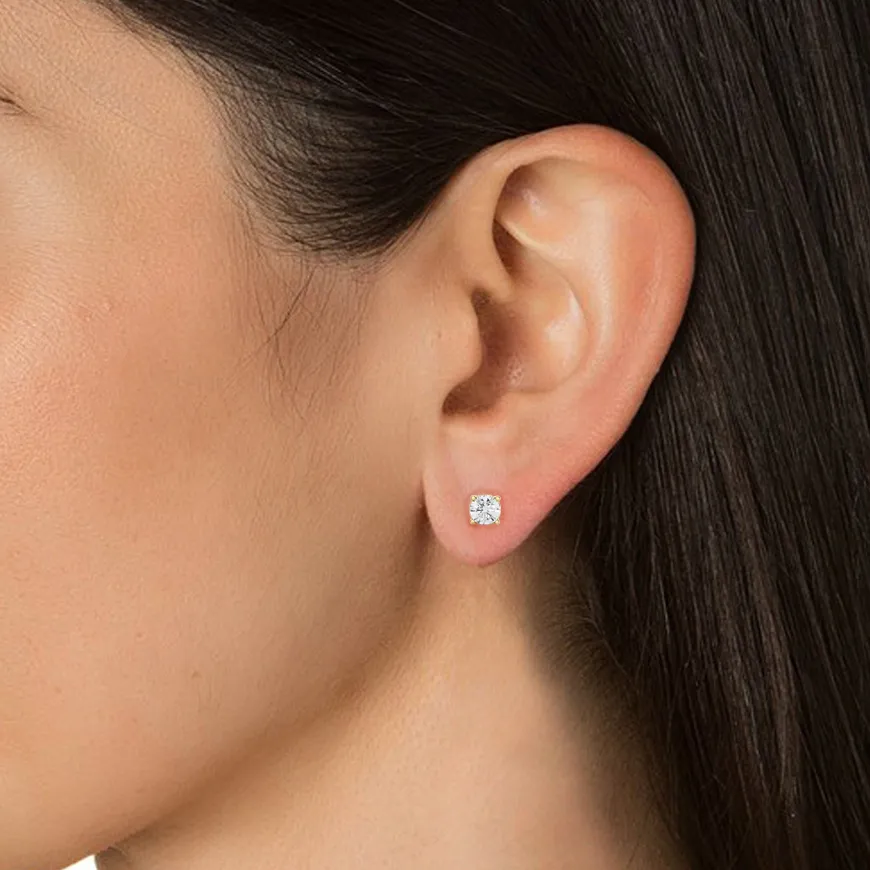 1.00 cts Round Earring Stud Modern