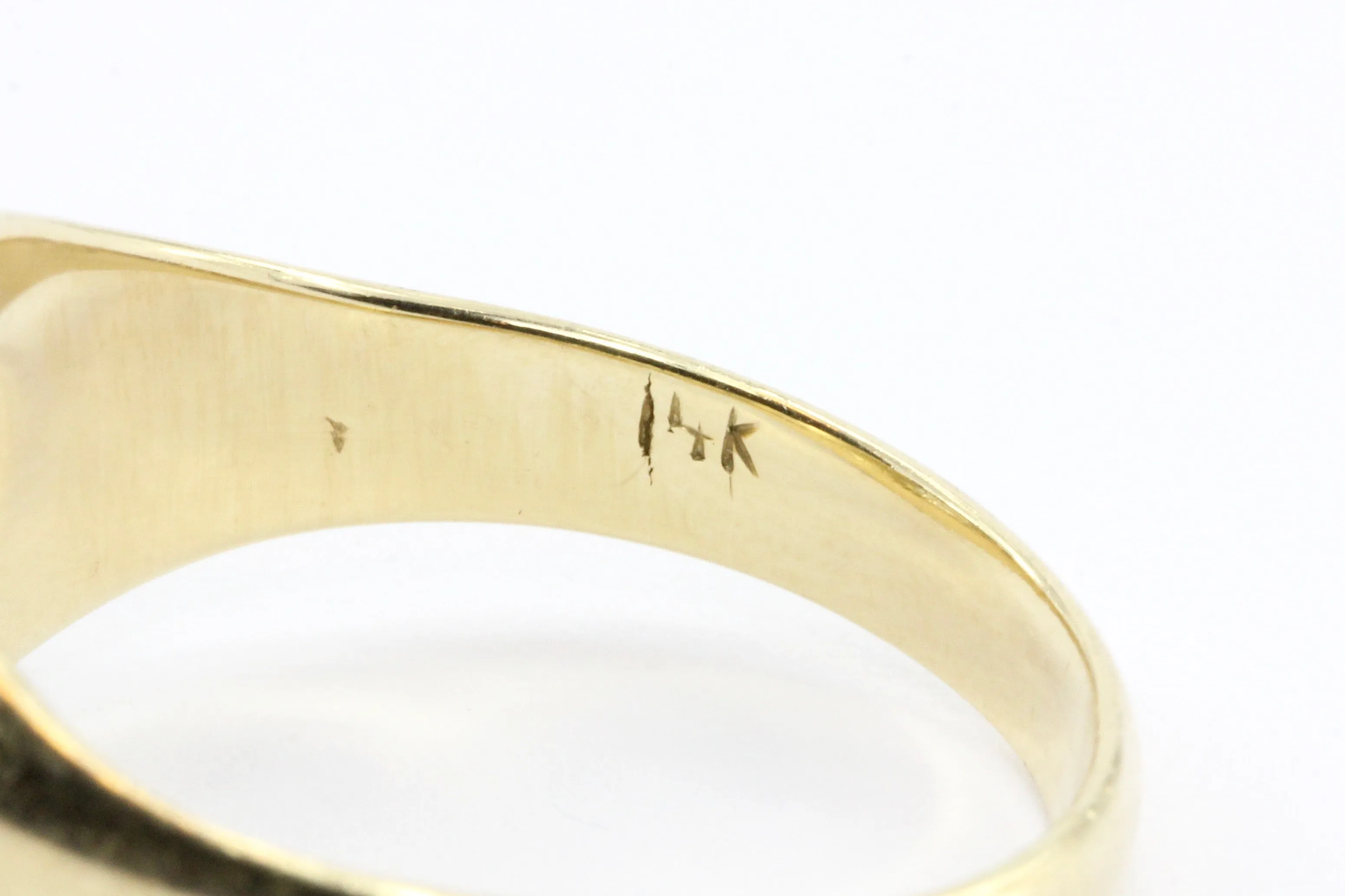 14K Gold 1 Carat Modern Gypsy Set Ring Size 7.5