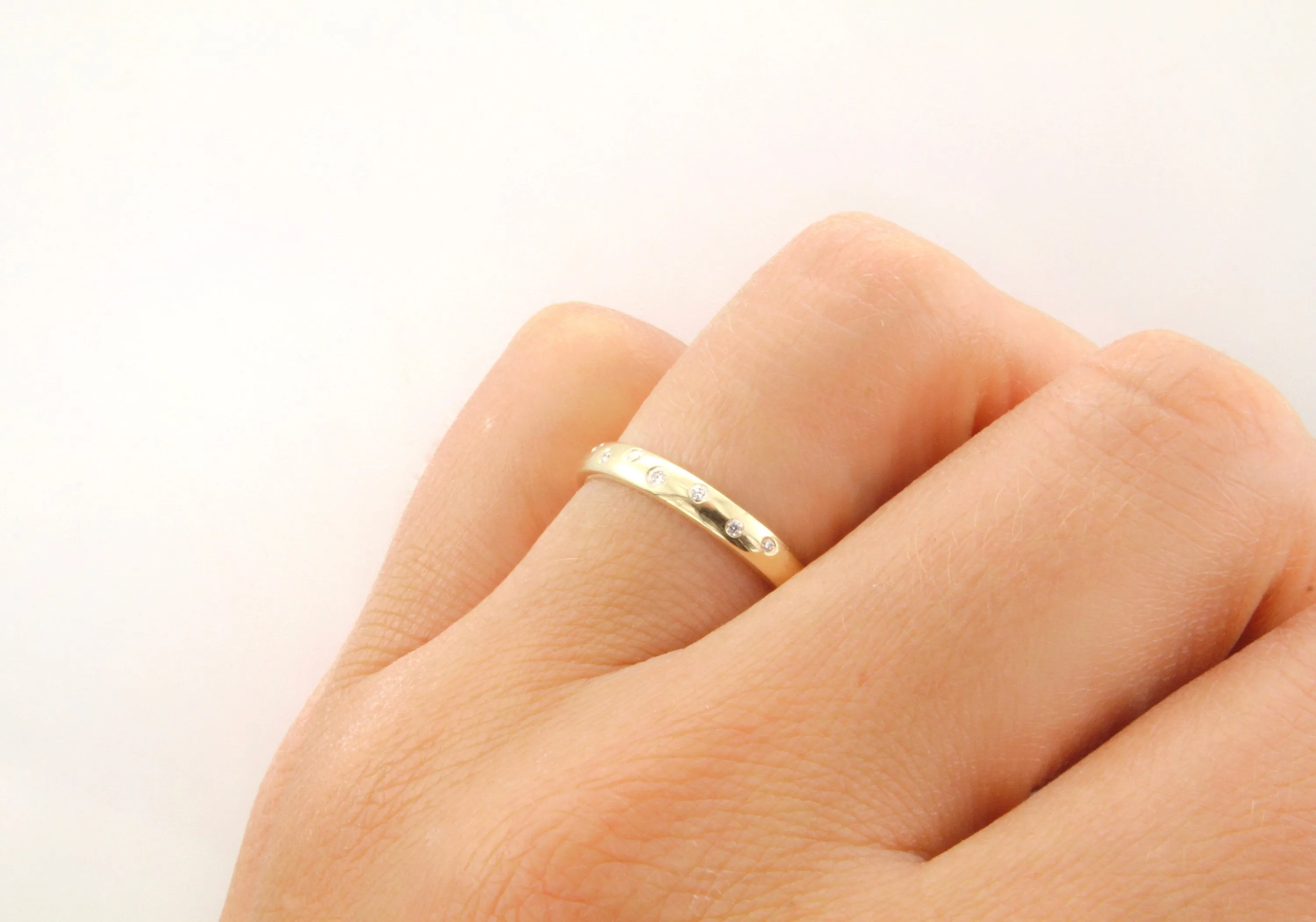 14k Gold Burnished Diamond Band