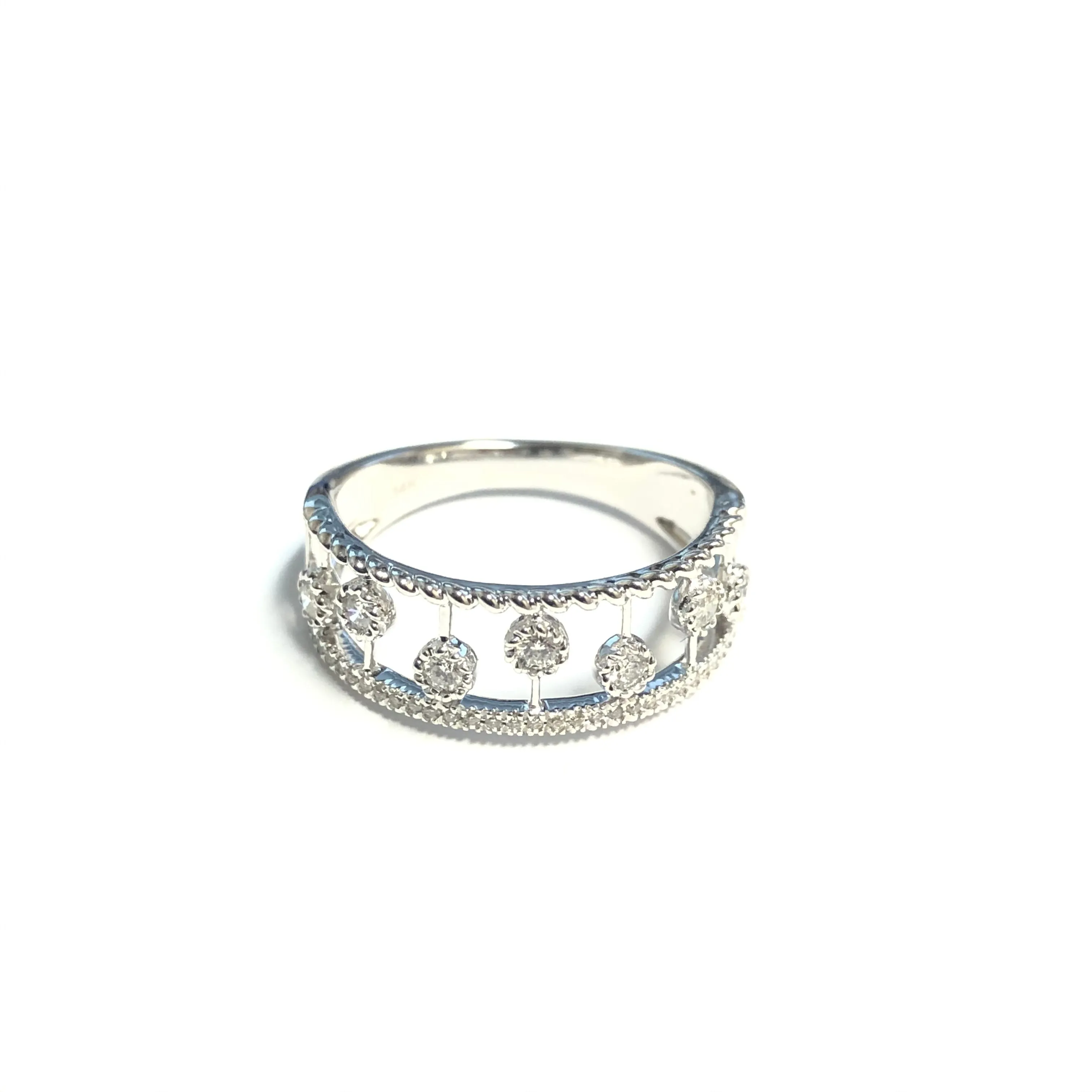 14K White Gold (0.25ct) Contemporary Diamond Ring