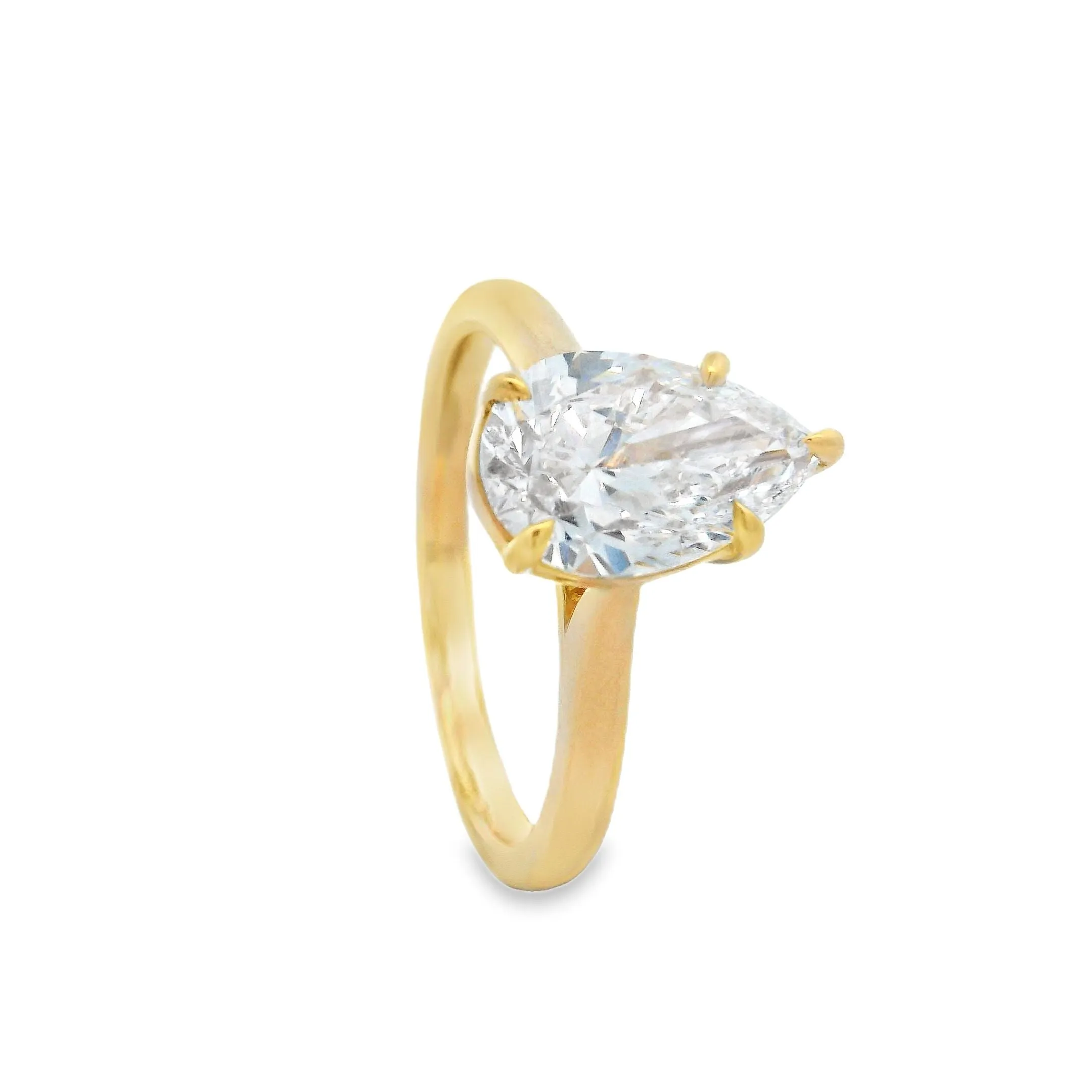 18ct Yellow Gold 1.53ct Pear Lab Grown Diamond Solitaire Ring