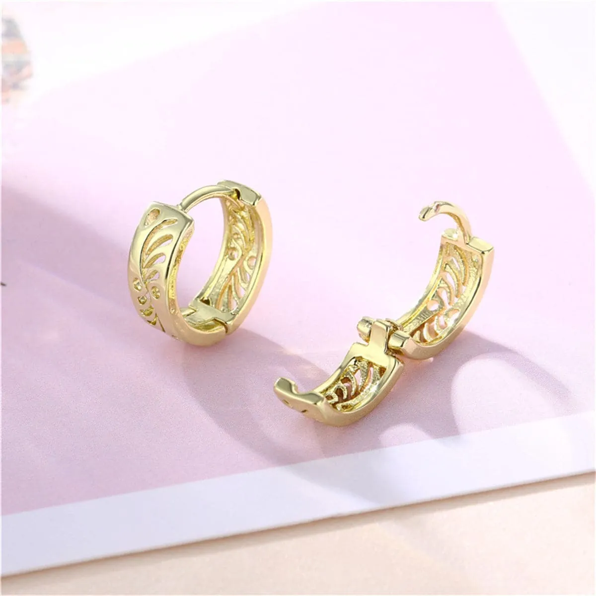 18K Gold-Plated Openwork Rattan Circle Huggie Earrings