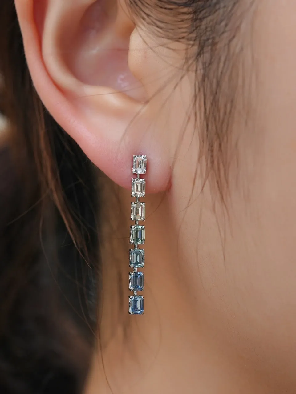 18k Gold Radiant Cut Green Square Drop Earrings