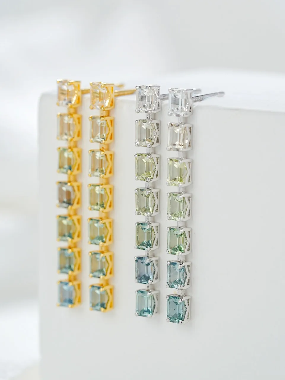 18k Gold Radiant Cut Green Square Drop Earrings