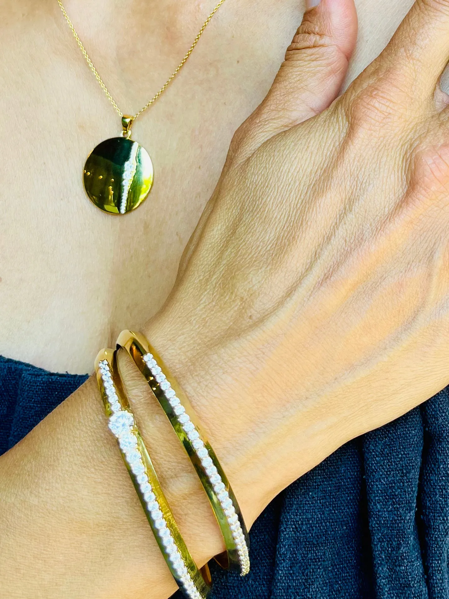 18k Moment Foundation Bangle