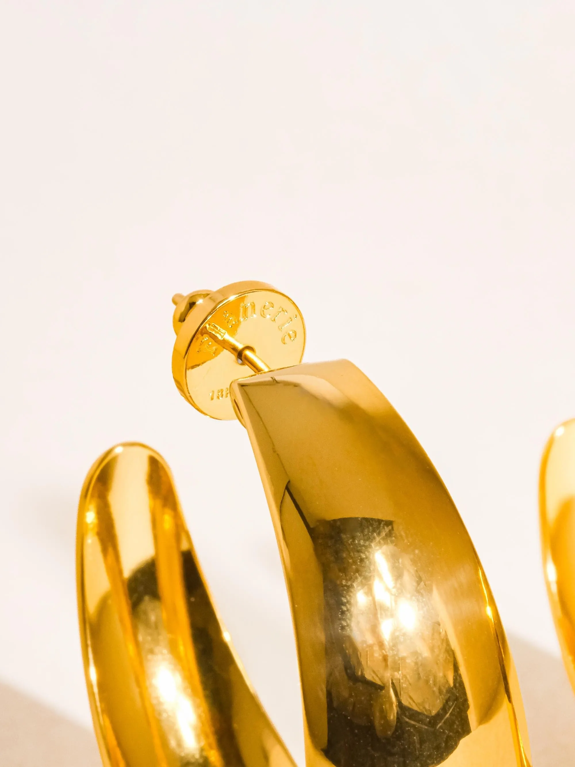 18K Romee C Hoops In Gold
