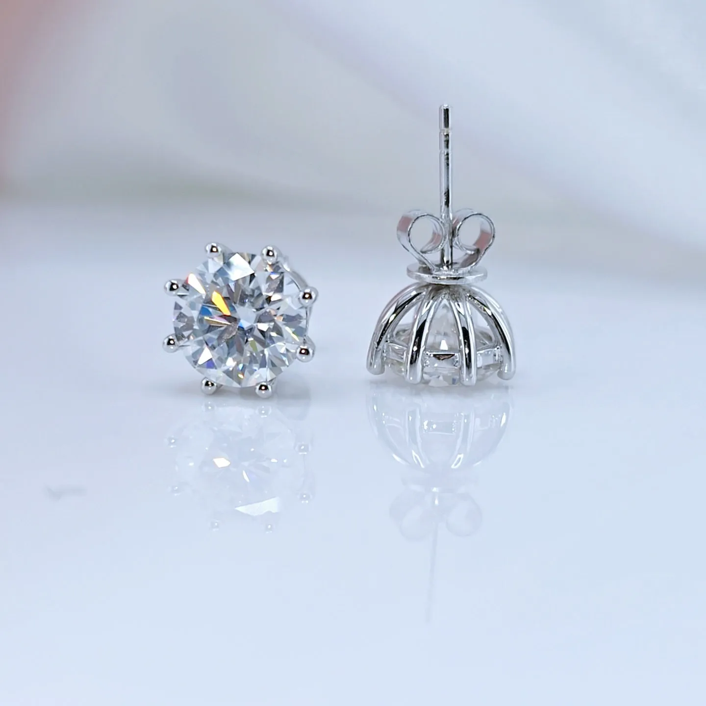 2.0 Ct Round Cut Diamond Stud Earrings
