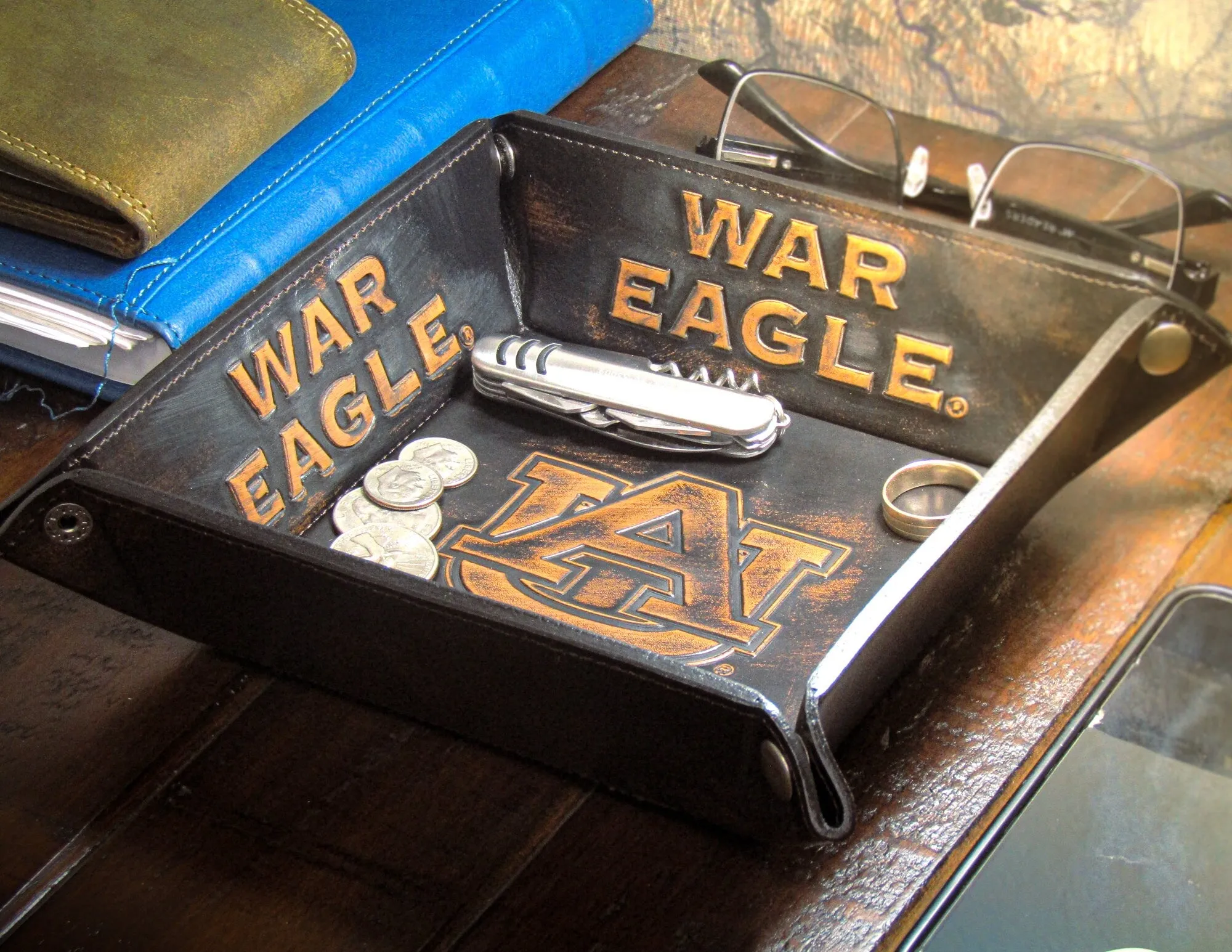 Auburn Tigers Men's Collegiate Valet Tray, Catch-all, Desk Organizer, Nightstand Tray. Brown Burnished Full Grain Leather Finish.