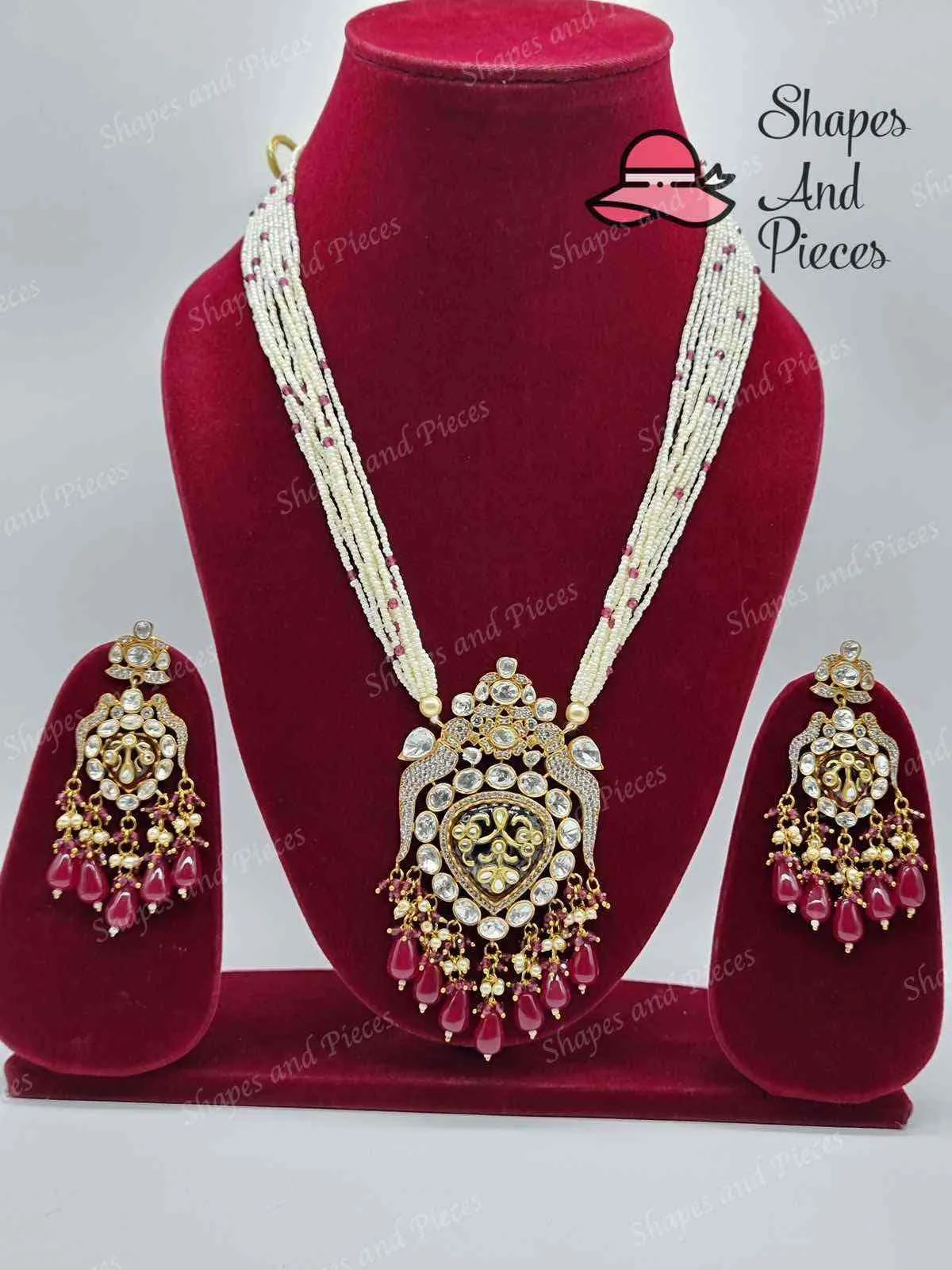 Avaa Necklace Set