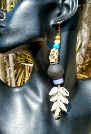 Bold  Cowrie shell
