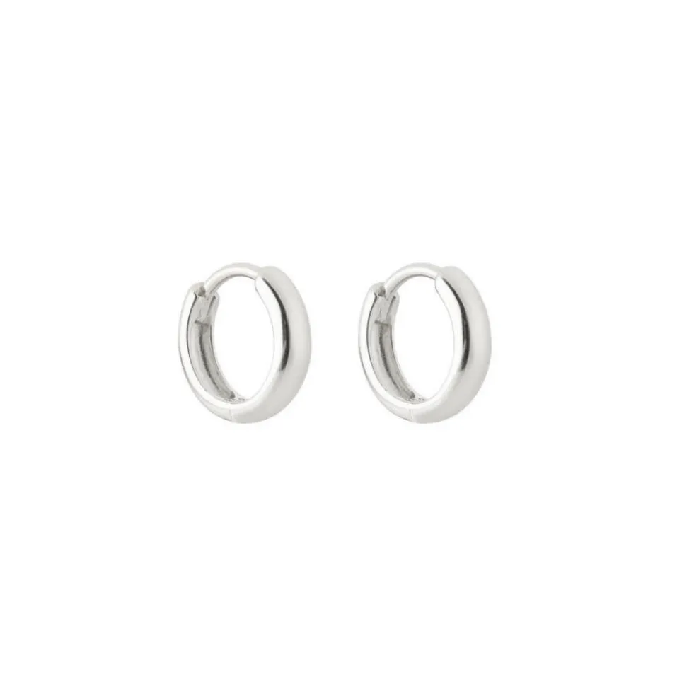 Bold huggie hoops