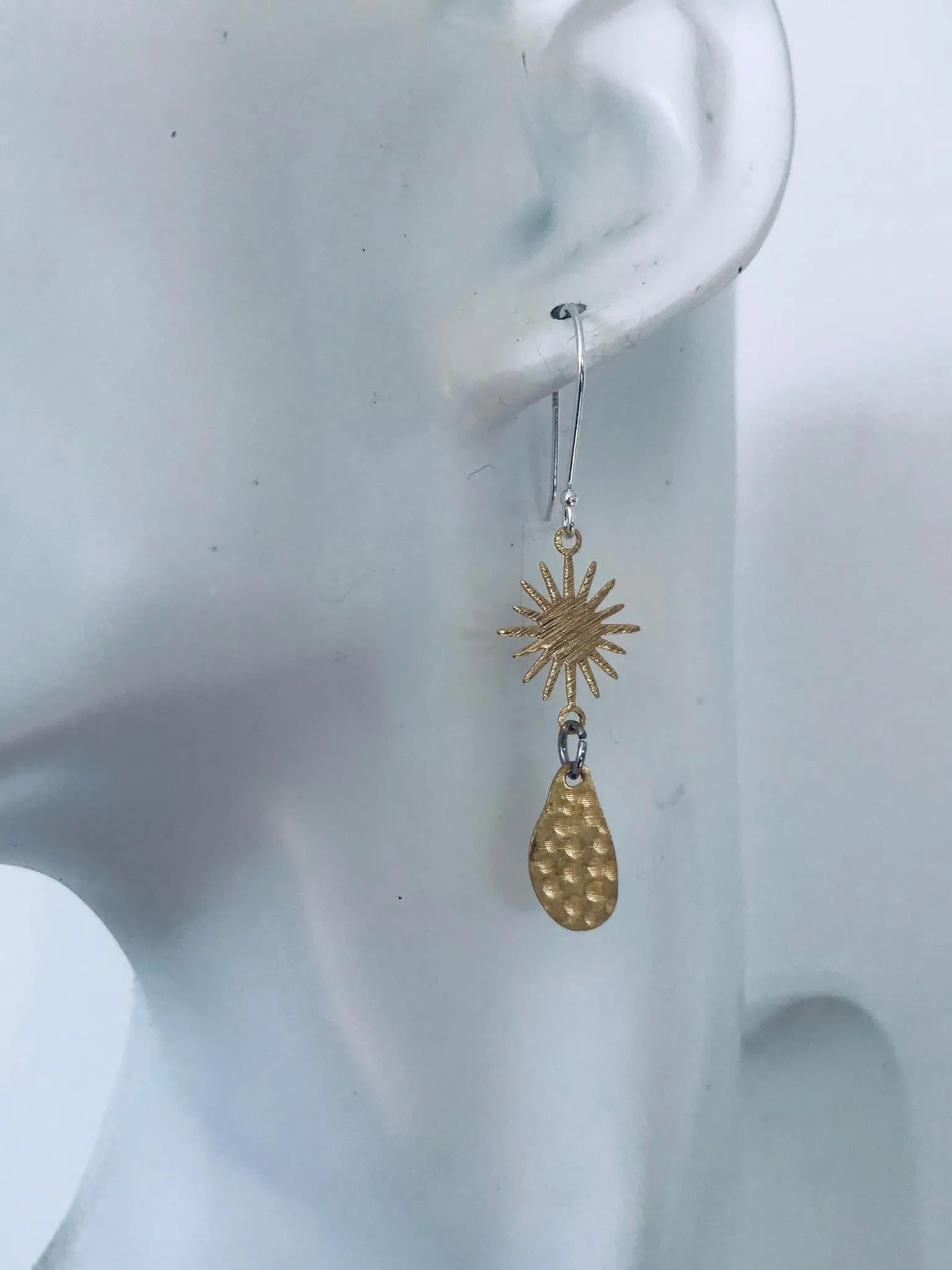 CHEMISTRY Spring Drop Earrings