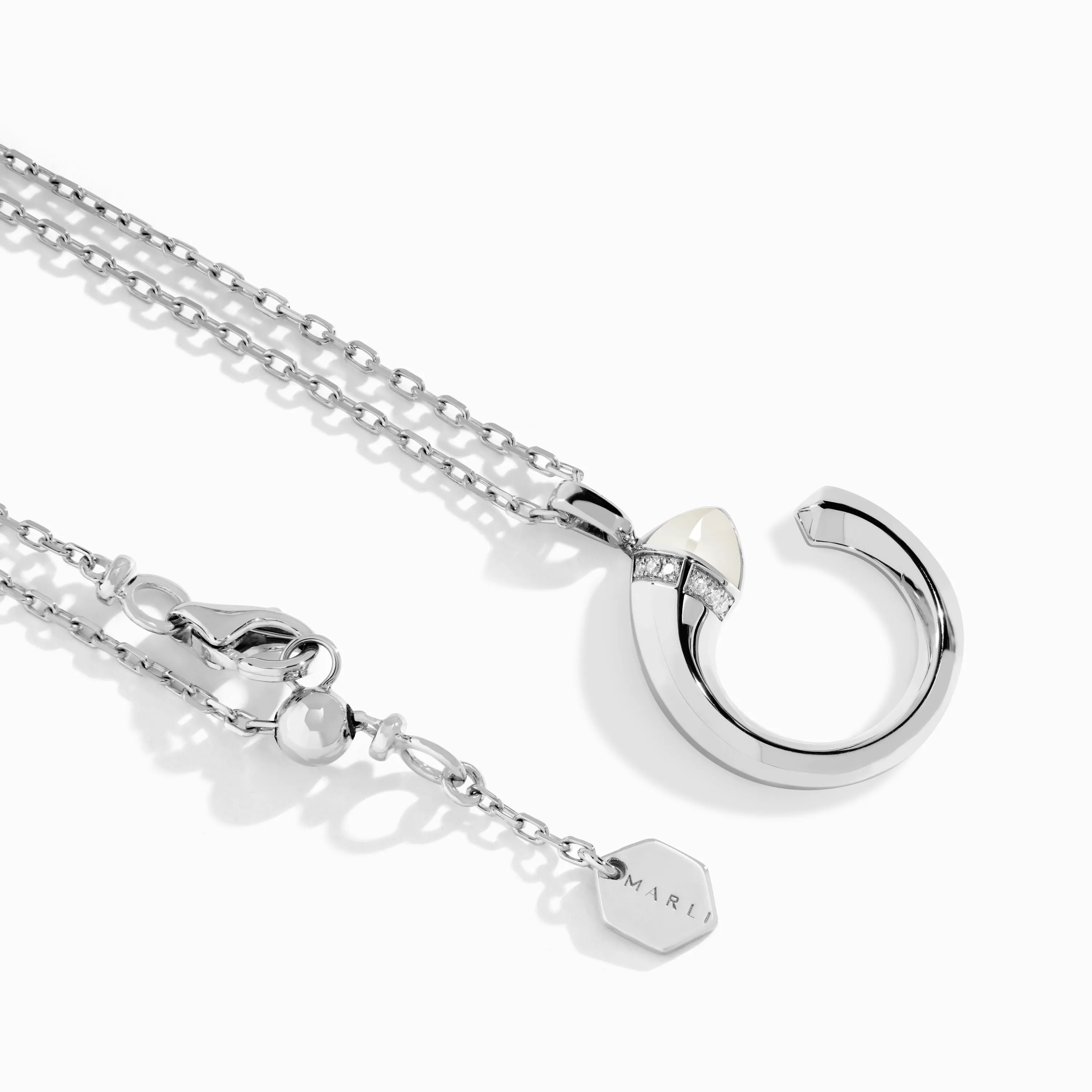Cleo Venus Gold Pendant
