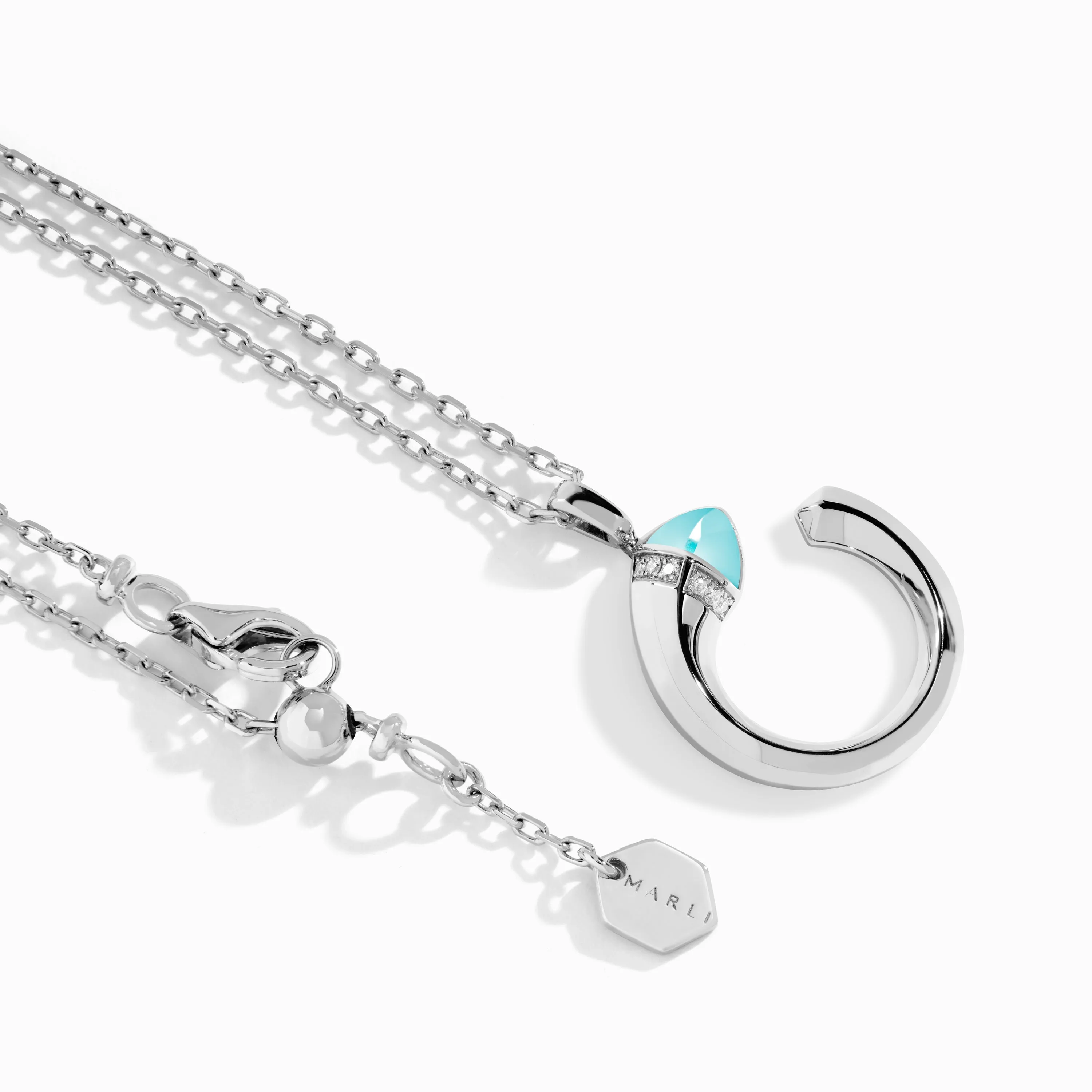 Cleo Venus Gold Pendant