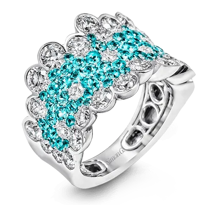 Color Ring in 18k Gold with Diamonds