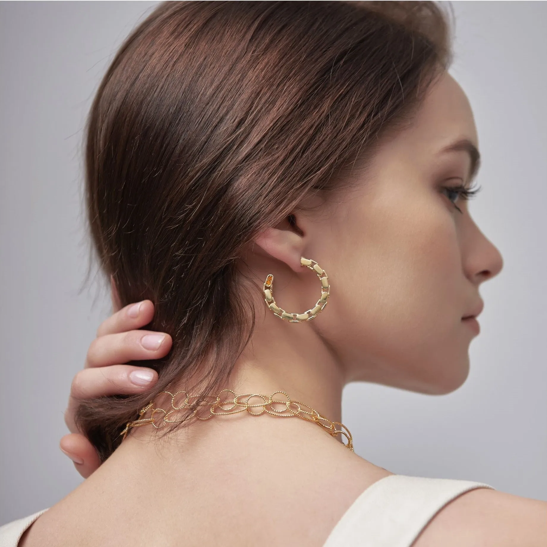 Confident Gold Chain Link Hoop Medium Earrings