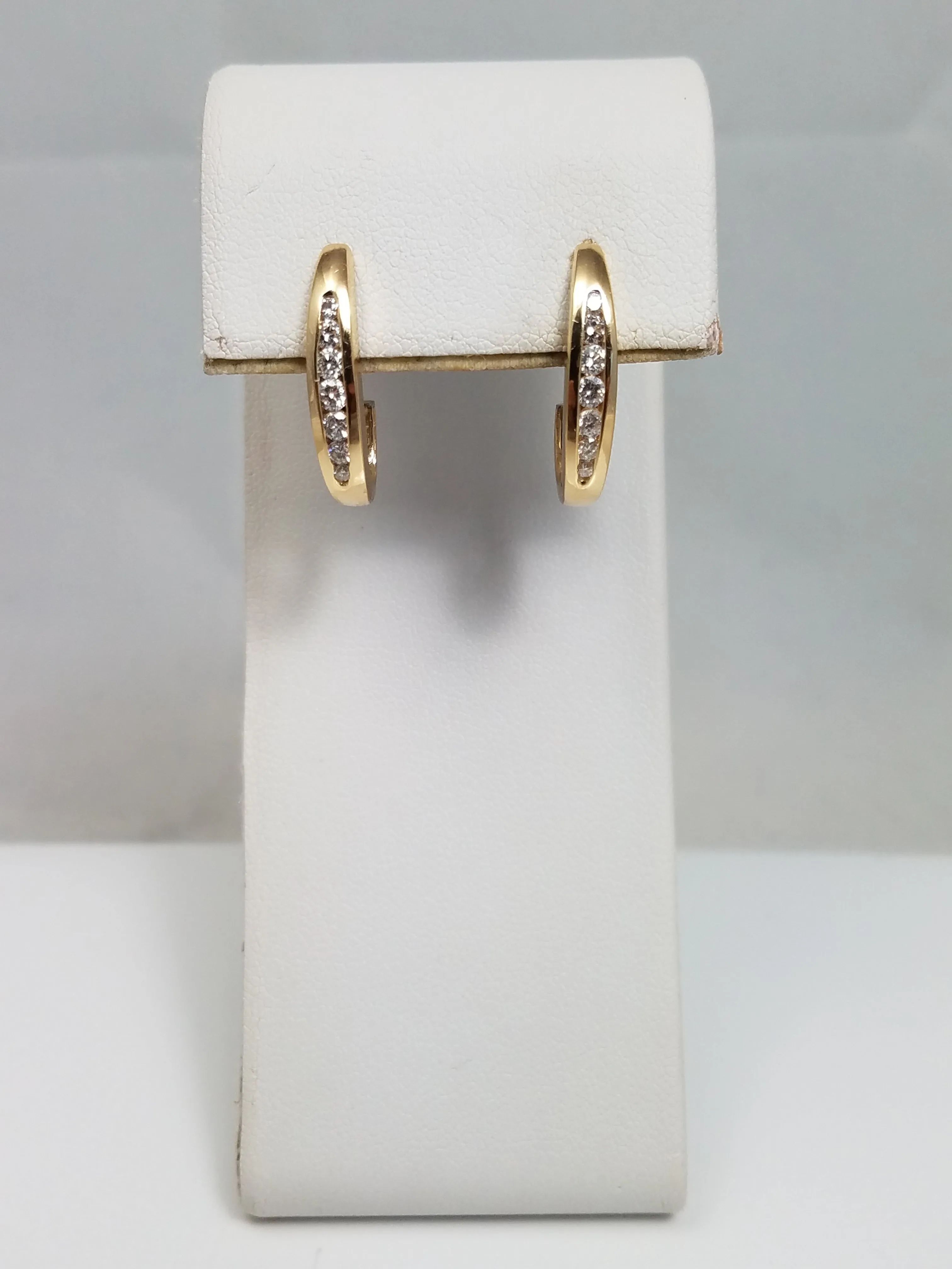 Dazzling 14k Yellow Gold Natural Diamond Dangle Earrings