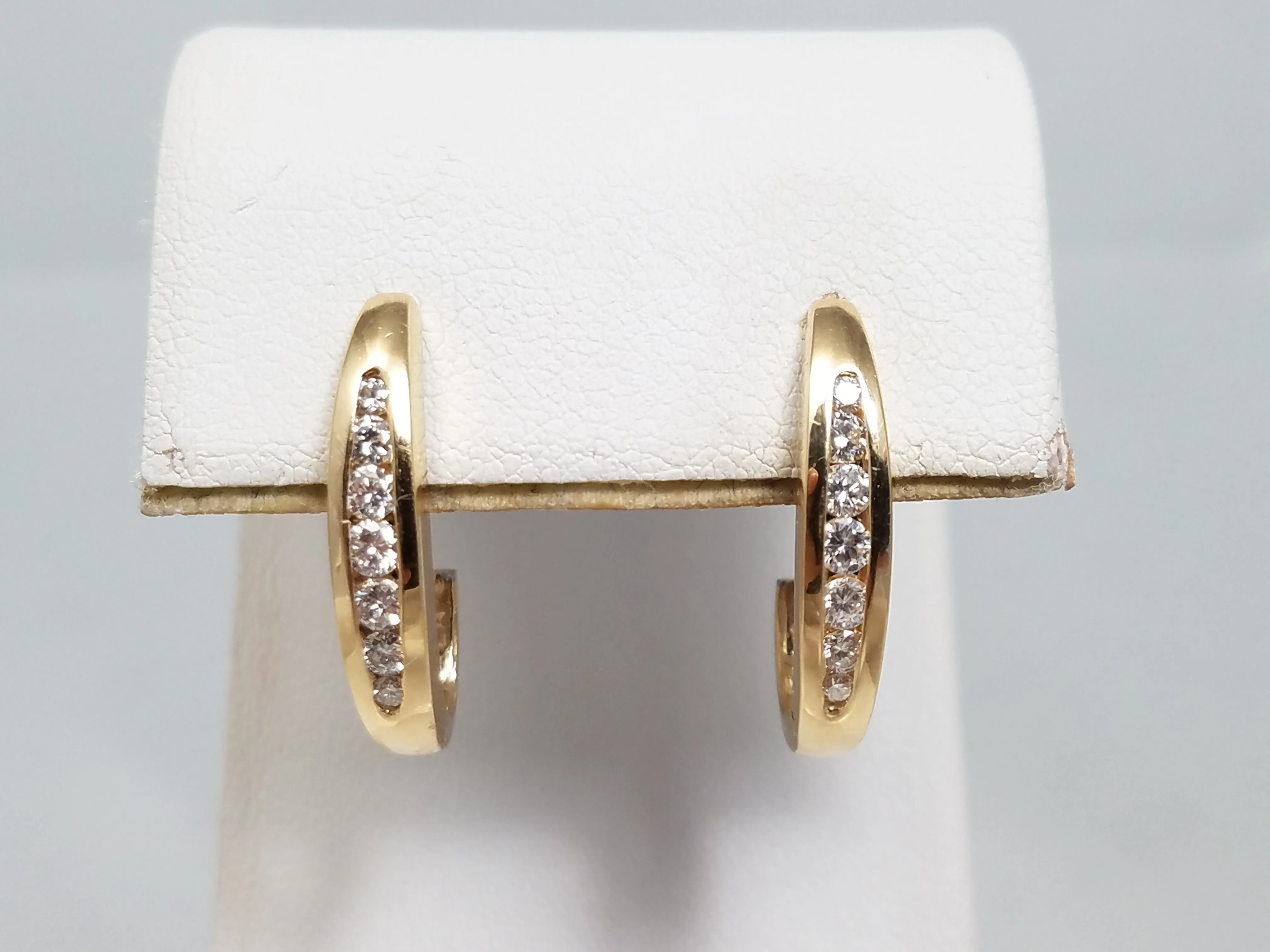 Dazzling 14k Yellow Gold Natural Diamond Dangle Earrings