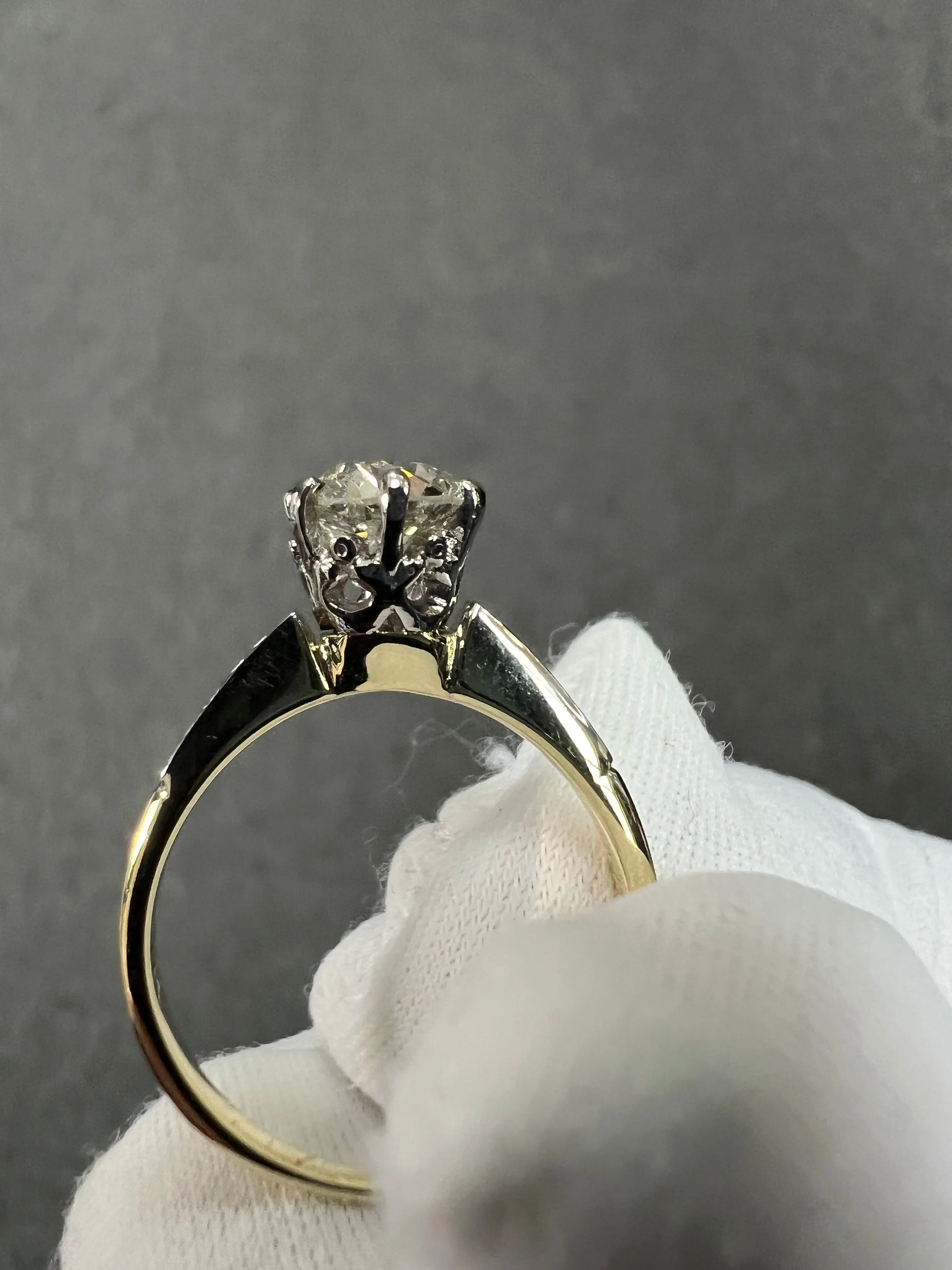 Edwardian 0.85 Carat Old European Cut Diamond Solitaire Engagement Ring Circa 1910