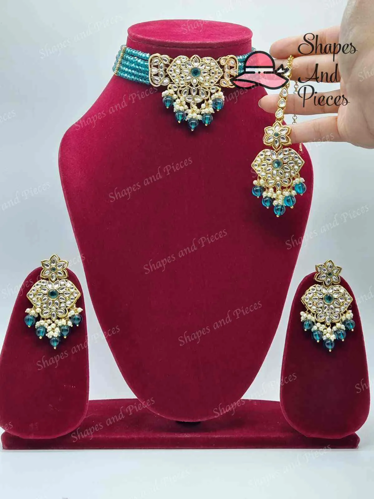 Eve Choker  and Tikka Set