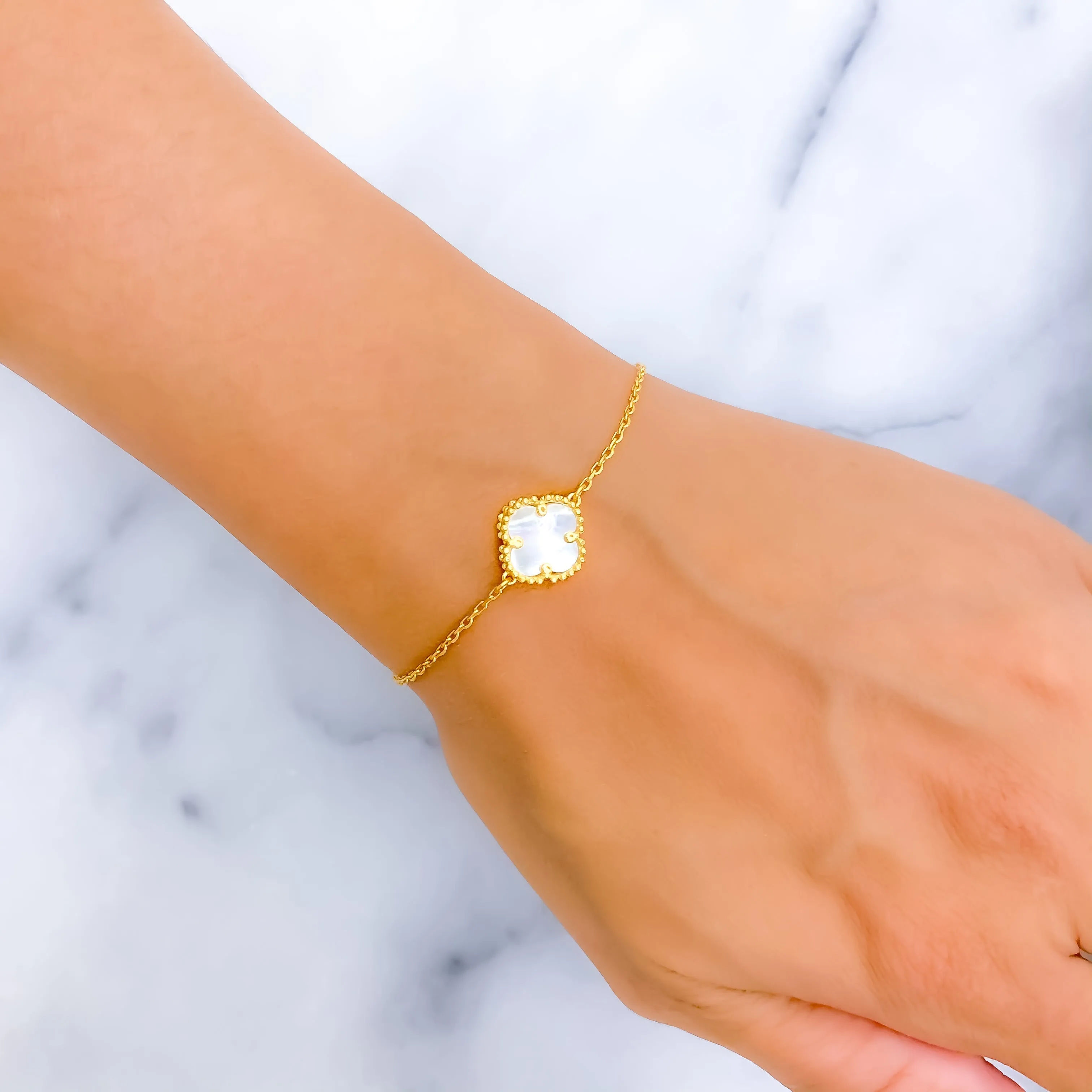 Exquisite Tasteful 21k Gold Bracelet