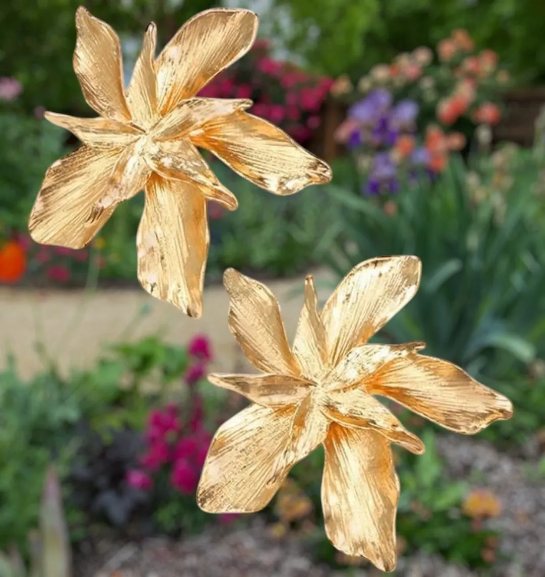 Flower Textured Pedal Earrings