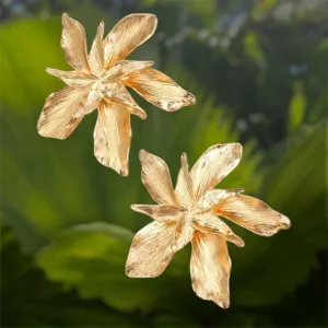 Flower Textured Pedal Earrings