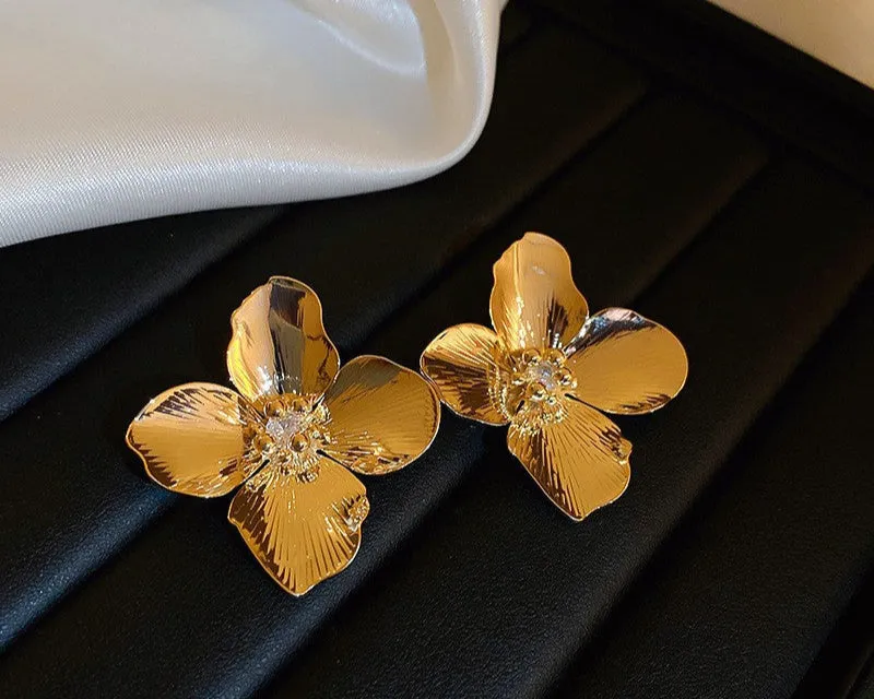 Geometric Statement Gold Plated Metal Drop Earrings Collection
