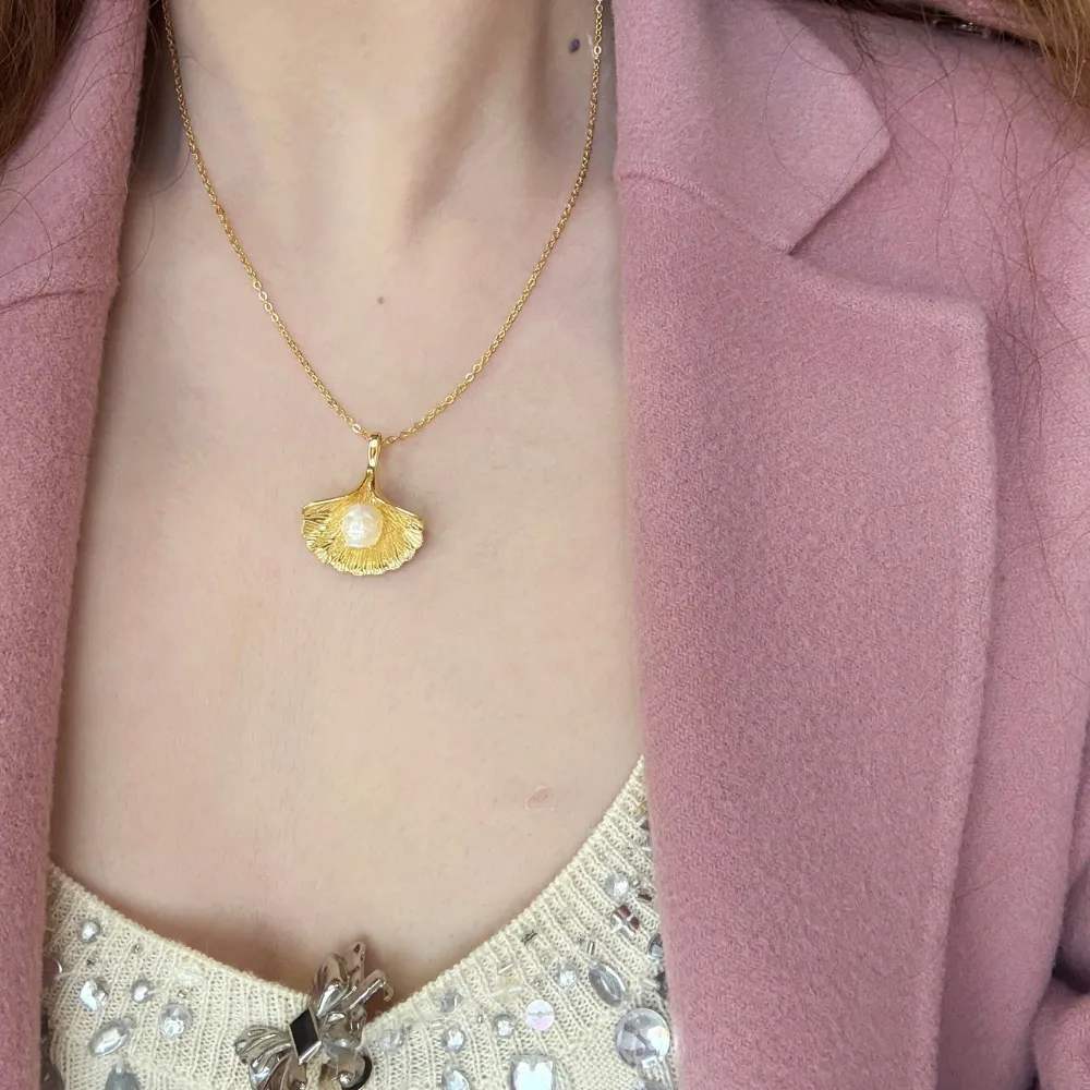 Ginkgo Leaf Pearl Skull Necklace