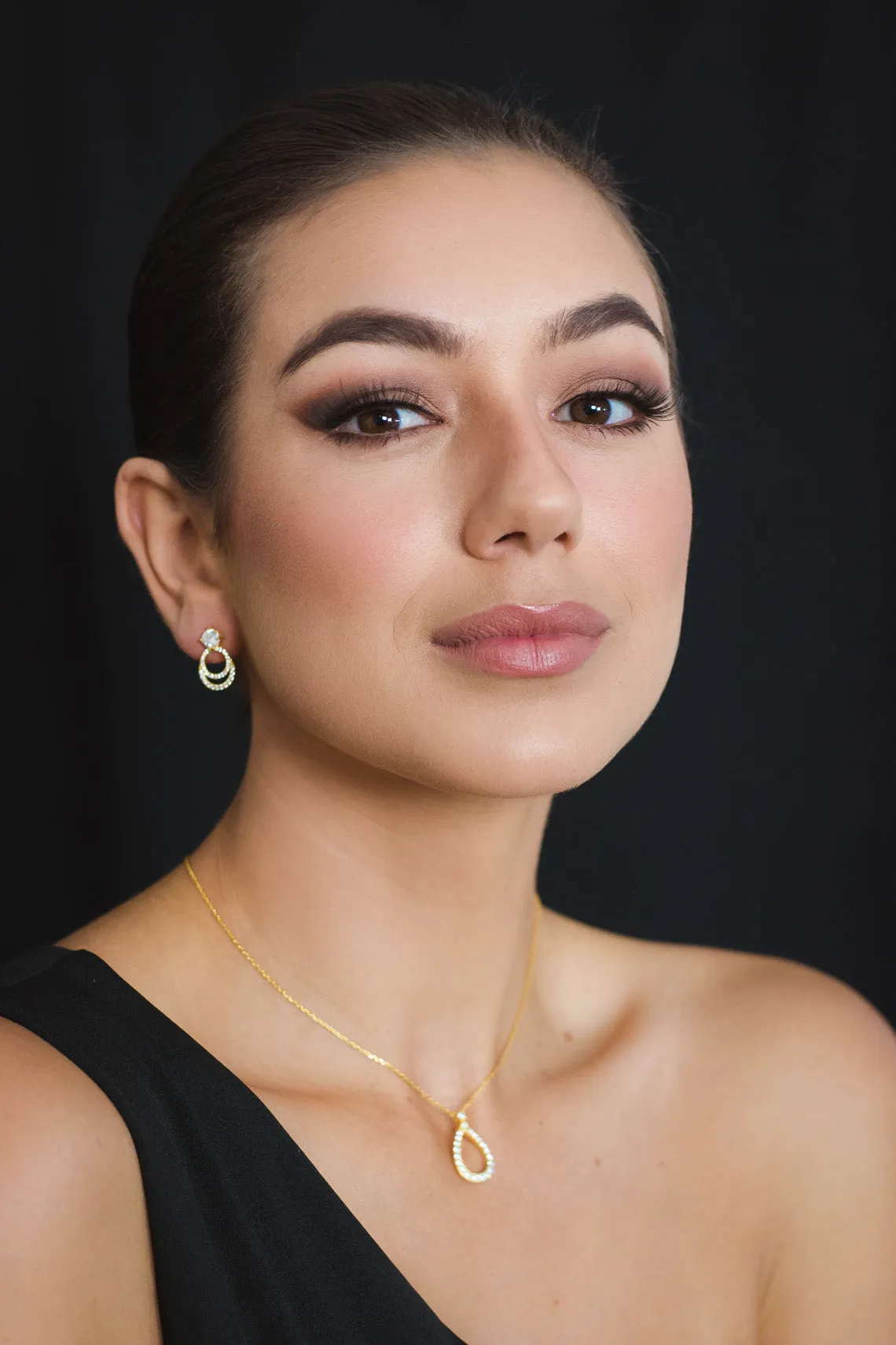 GODDESS LUNA EARRINGS GOLD