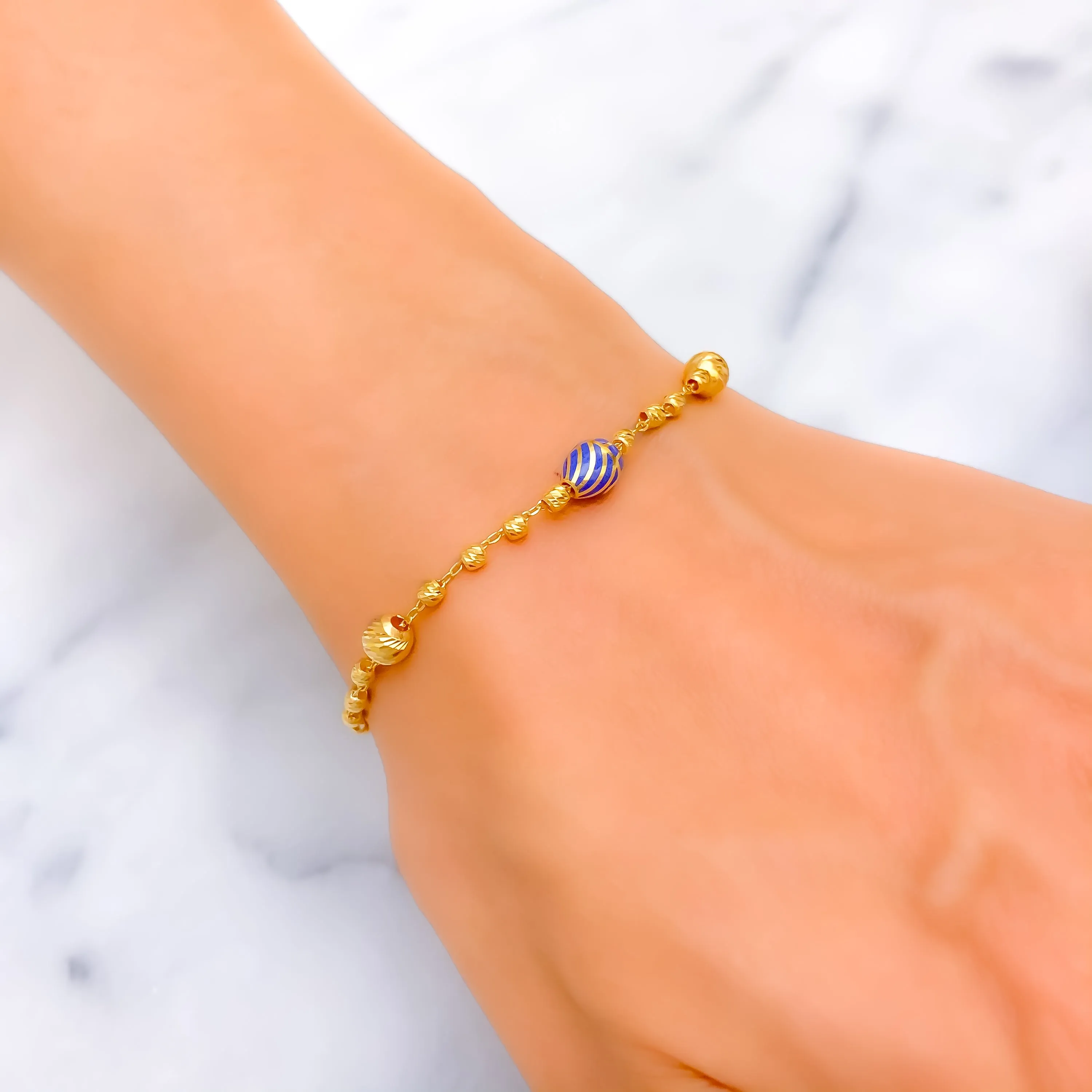 Graceful Distinct 21k Gold Bracelet