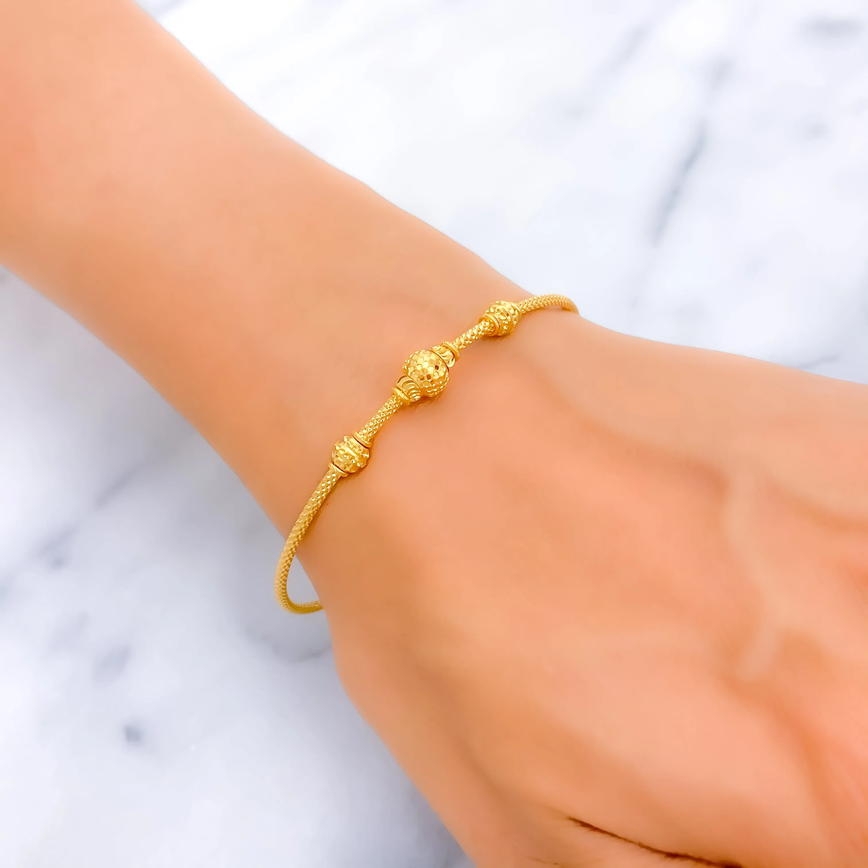 Graceful Dressy 22k Gold Bangle Bracelet