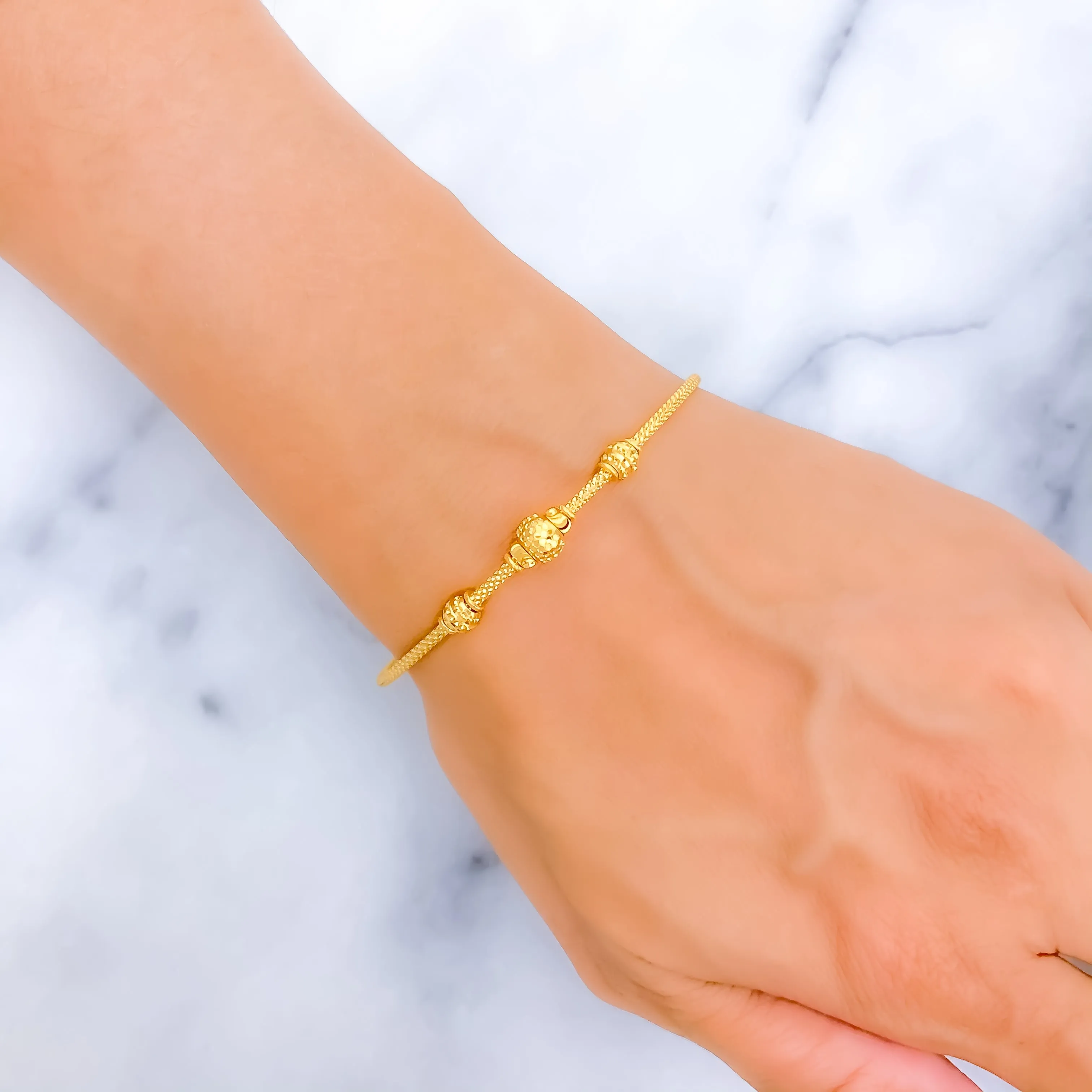 Graceful Dressy 22k Gold Bangle Bracelet