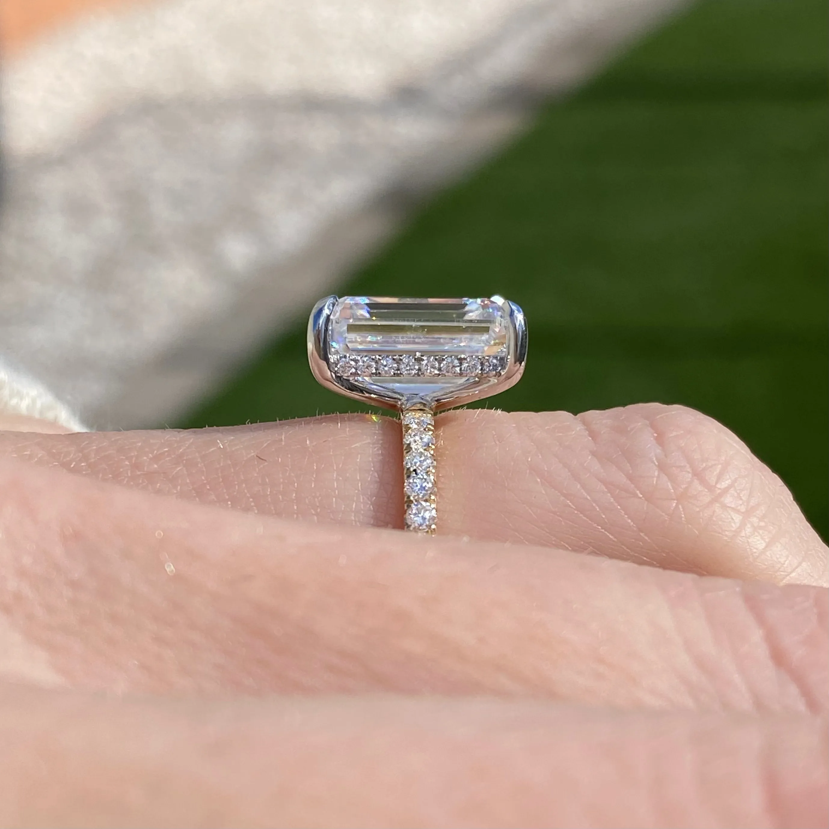 Kate Pavé (5ct) Emerald Ring ( ) Hidden Halo
