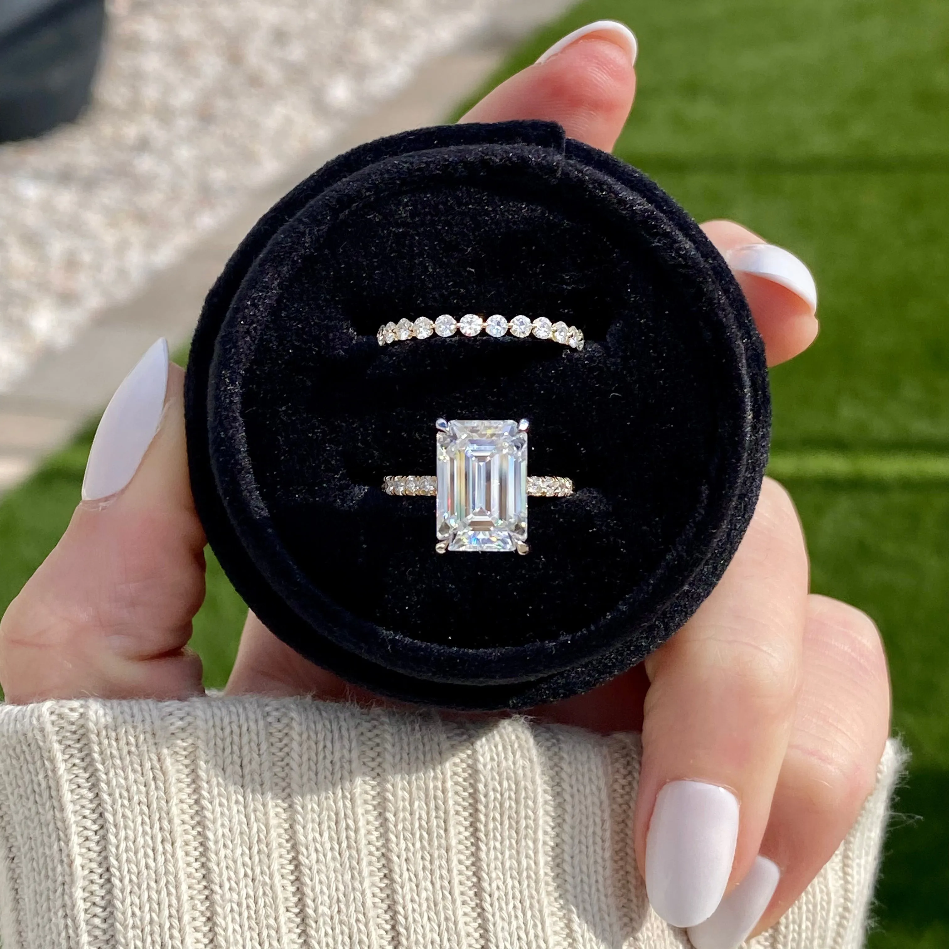 Kate Pavé (5ct) Emerald Ring ( ) Hidden Halo