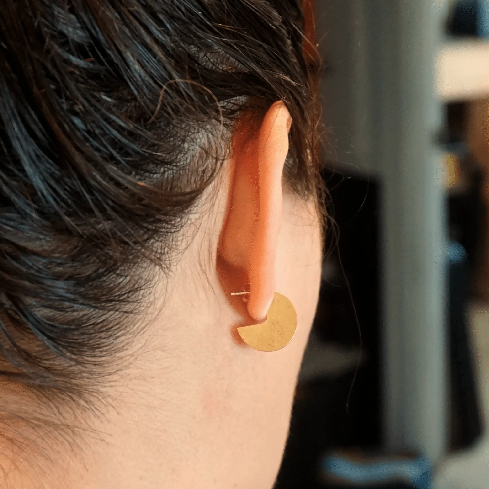 Large Circle Stud Earrings: Attention-Grabbing Statement Pieces 0286