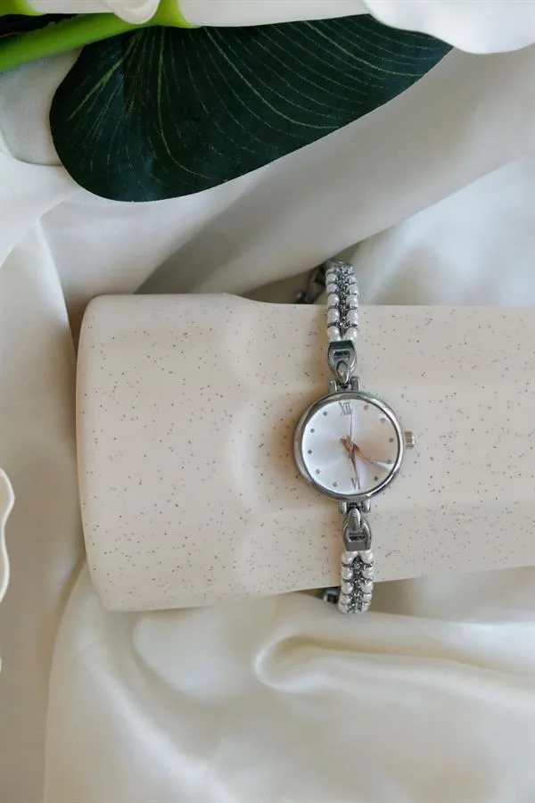 <tc>Pearl Silver Montre bracelet en métal rond avec perles 11</tc>