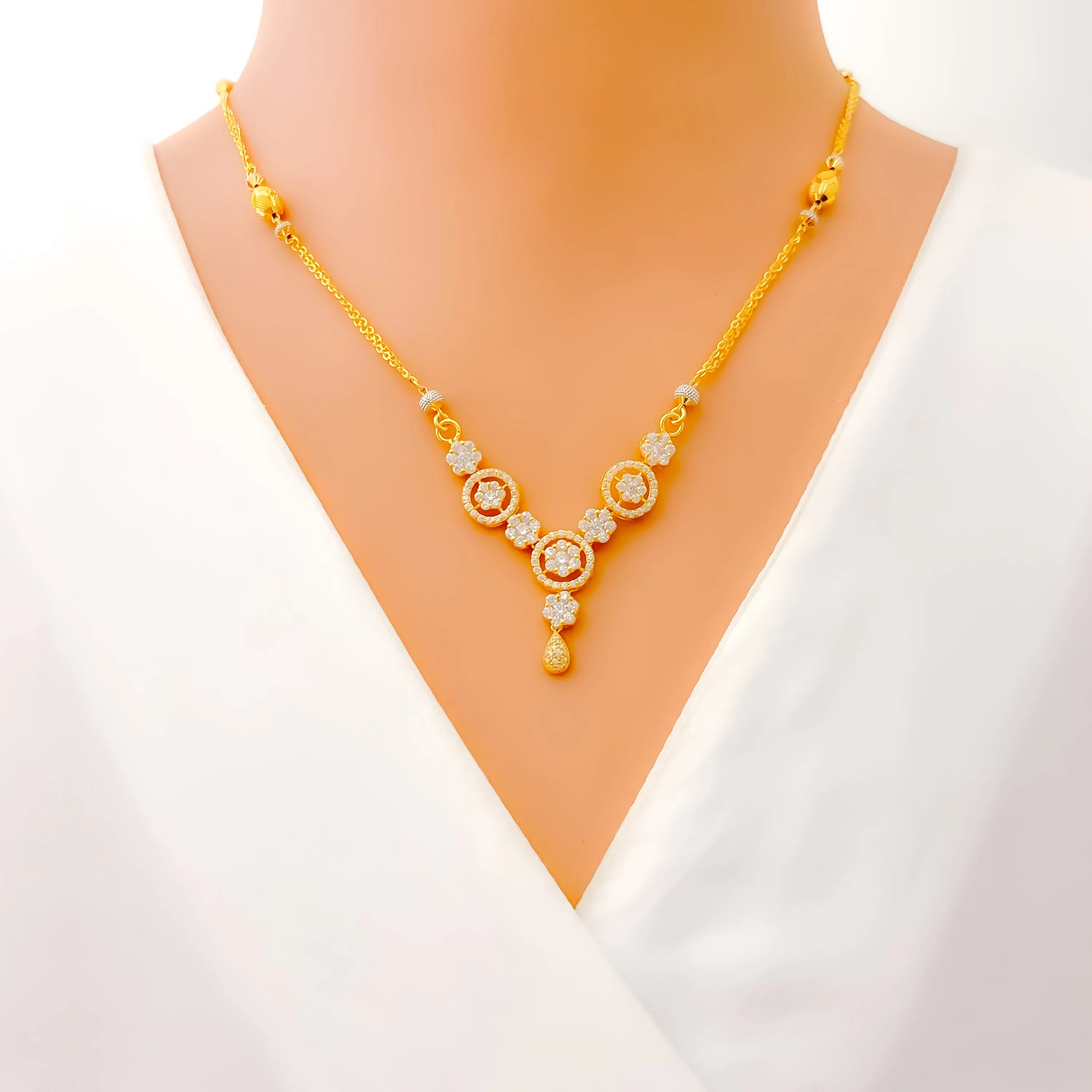 Luxurious Alluring 22k Gold Modish Floral CZ Necklace Set