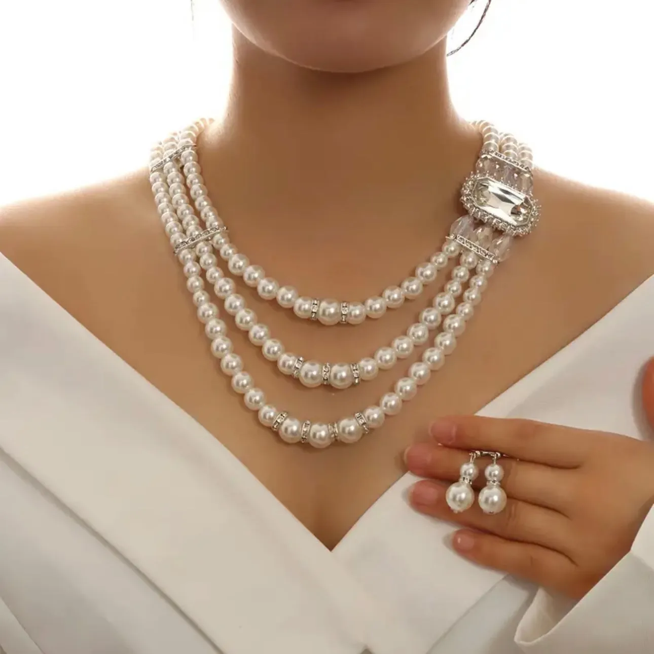 Luxurious Pearls Jewelry Set