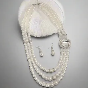 Luxurious Pearls Jewelry Set