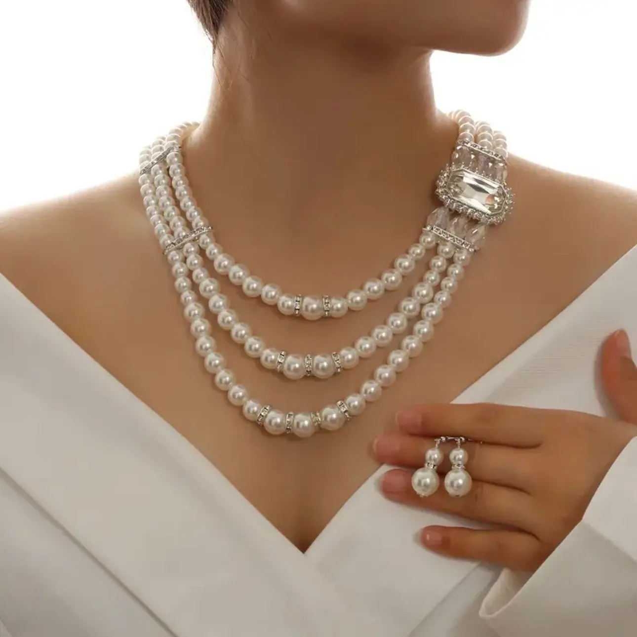 Luxurious Pearls Jewelry Set