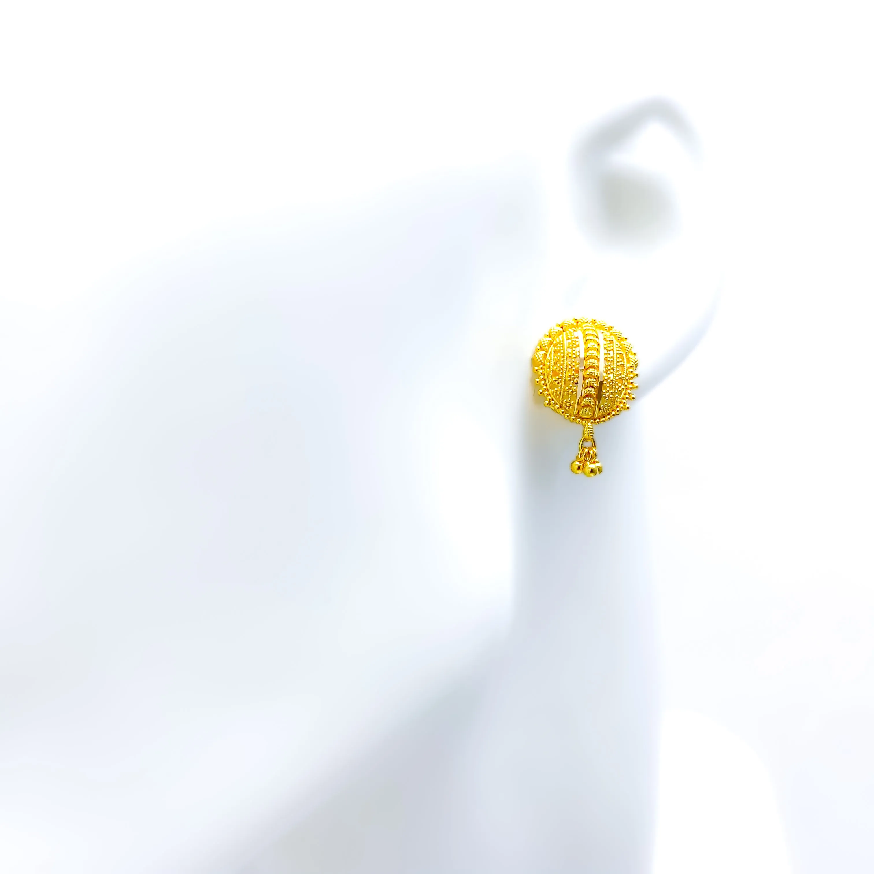 Luxurious Round 22k Gold Earrings