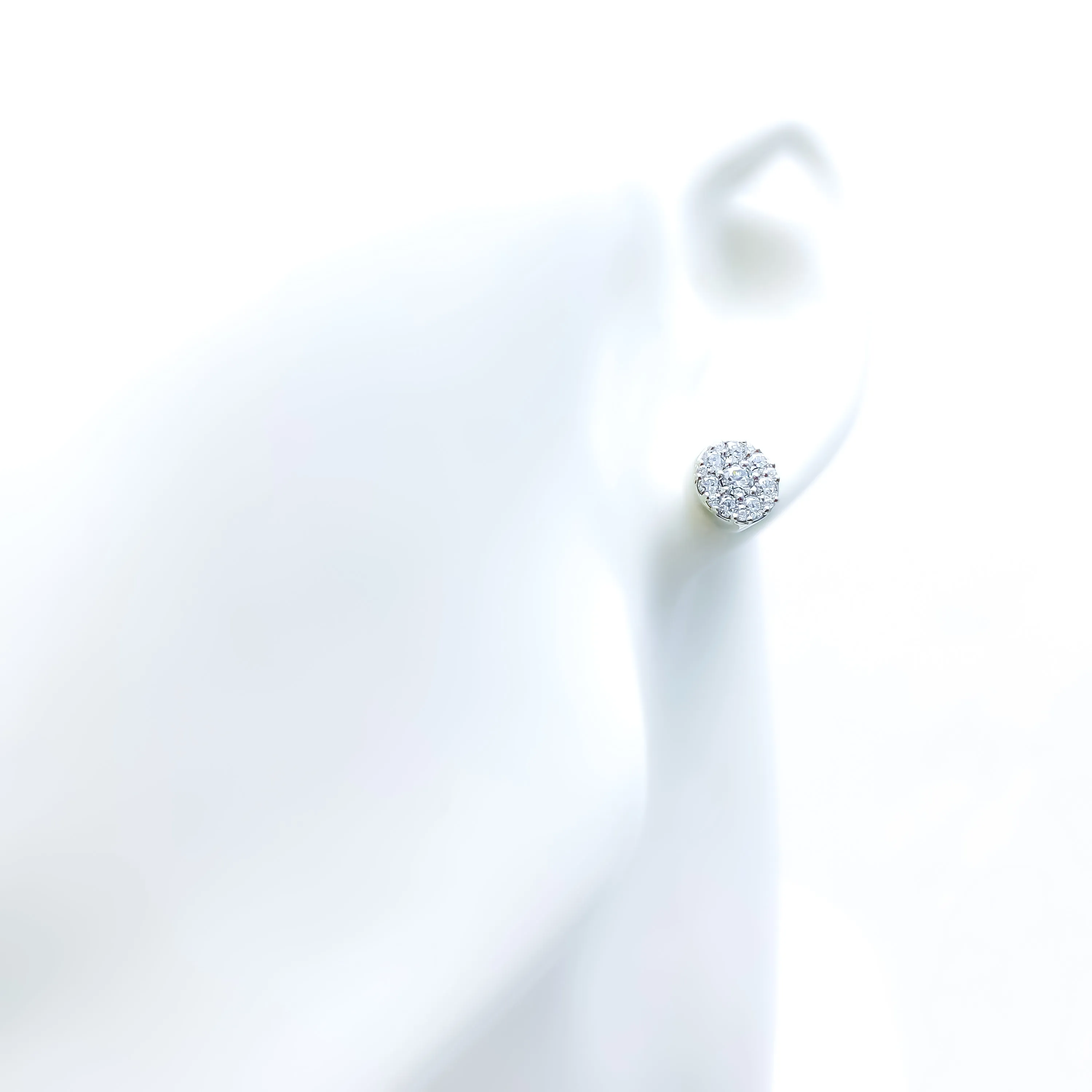 Magnificent Bold 18K Gold   Diamond Earrings
