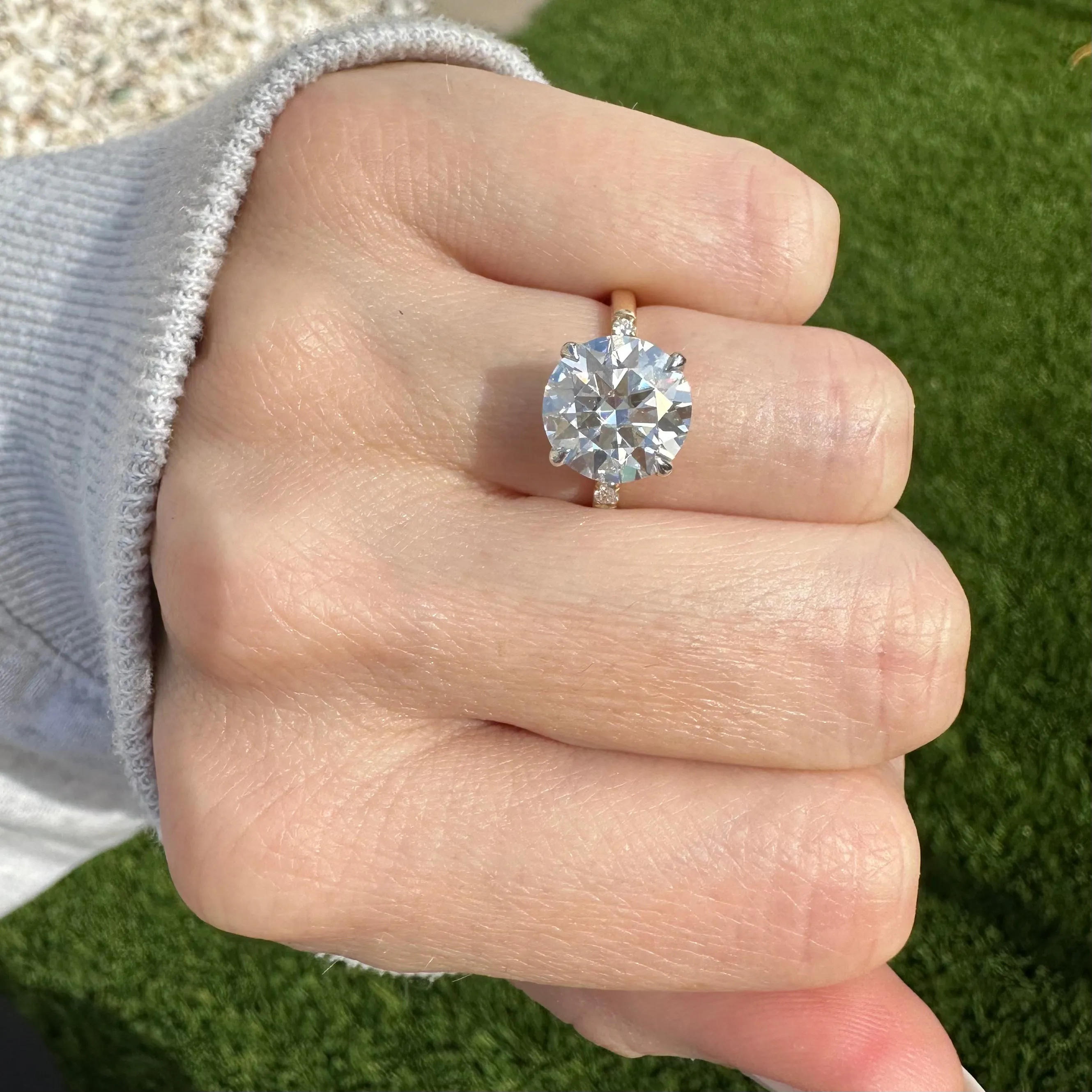 Molly (4ct) Round Moissanite Engagement Ring