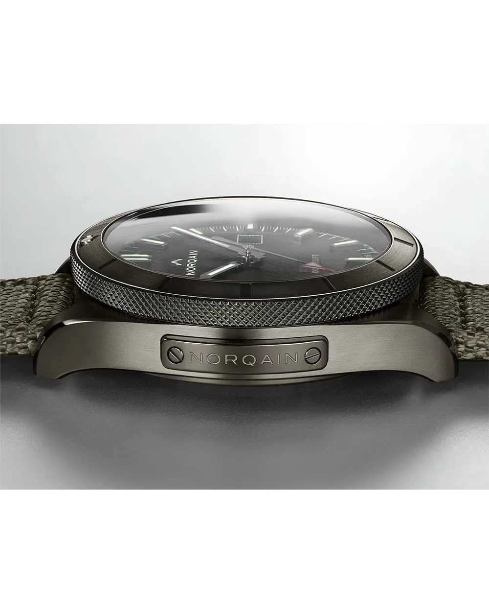 NB1000B01A/B102 Adventure Sport 42MM