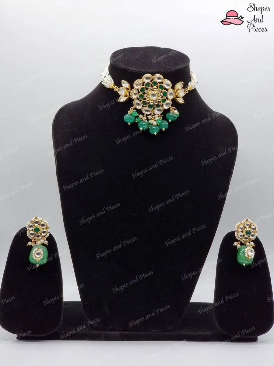 Sapna Pachi Kundan Set