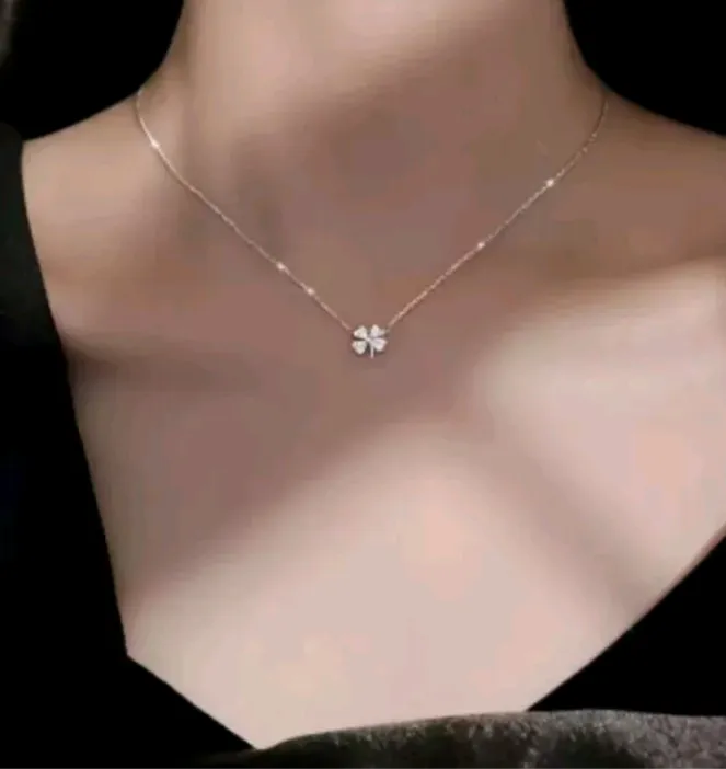 Silvery Four Leaf Clover Lucky Shamrock Pendant Necklace Retro Neck Jewelry