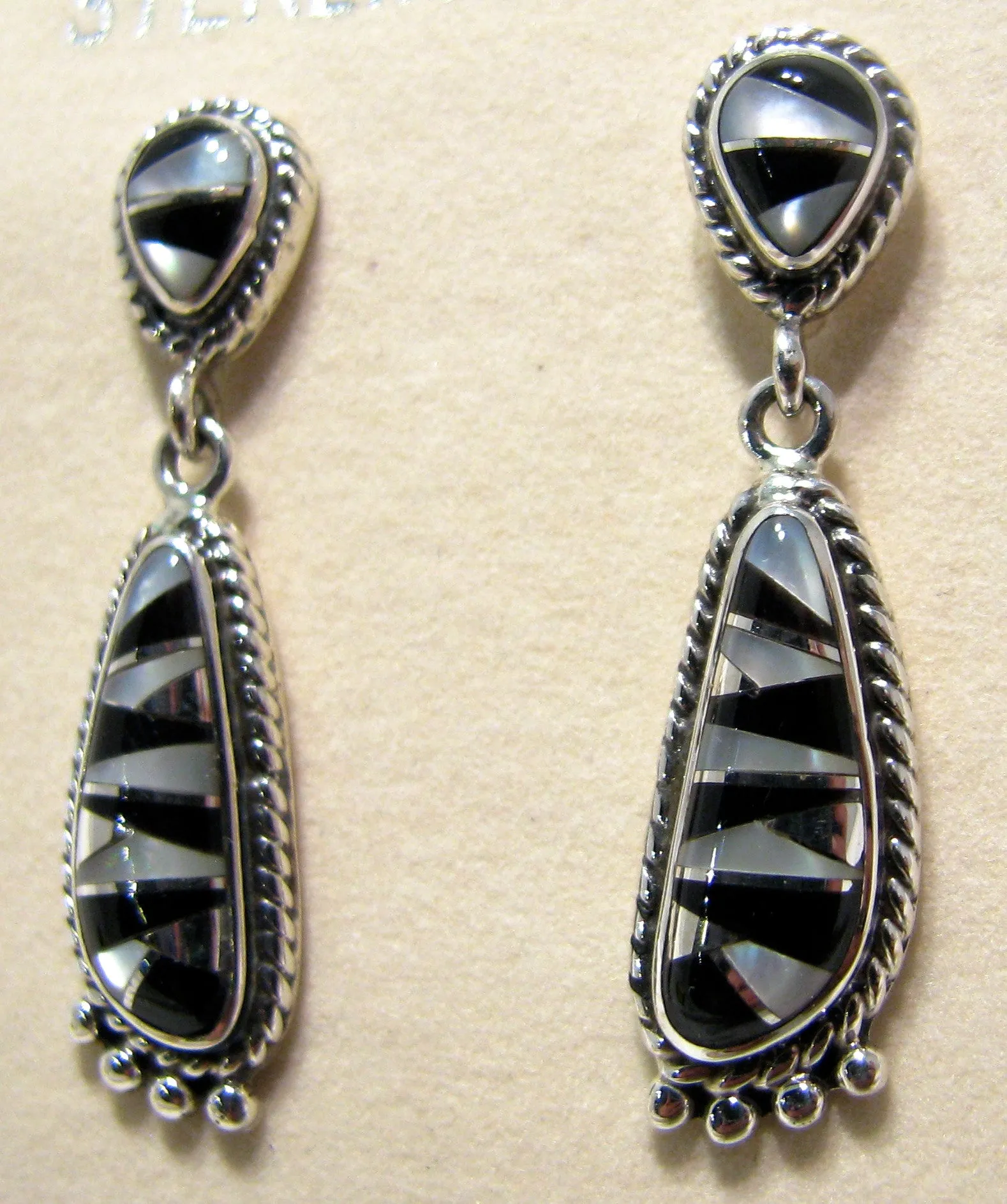 Sterling Silver Black Onix and Mother Pearl Inlay Earrings TSC028