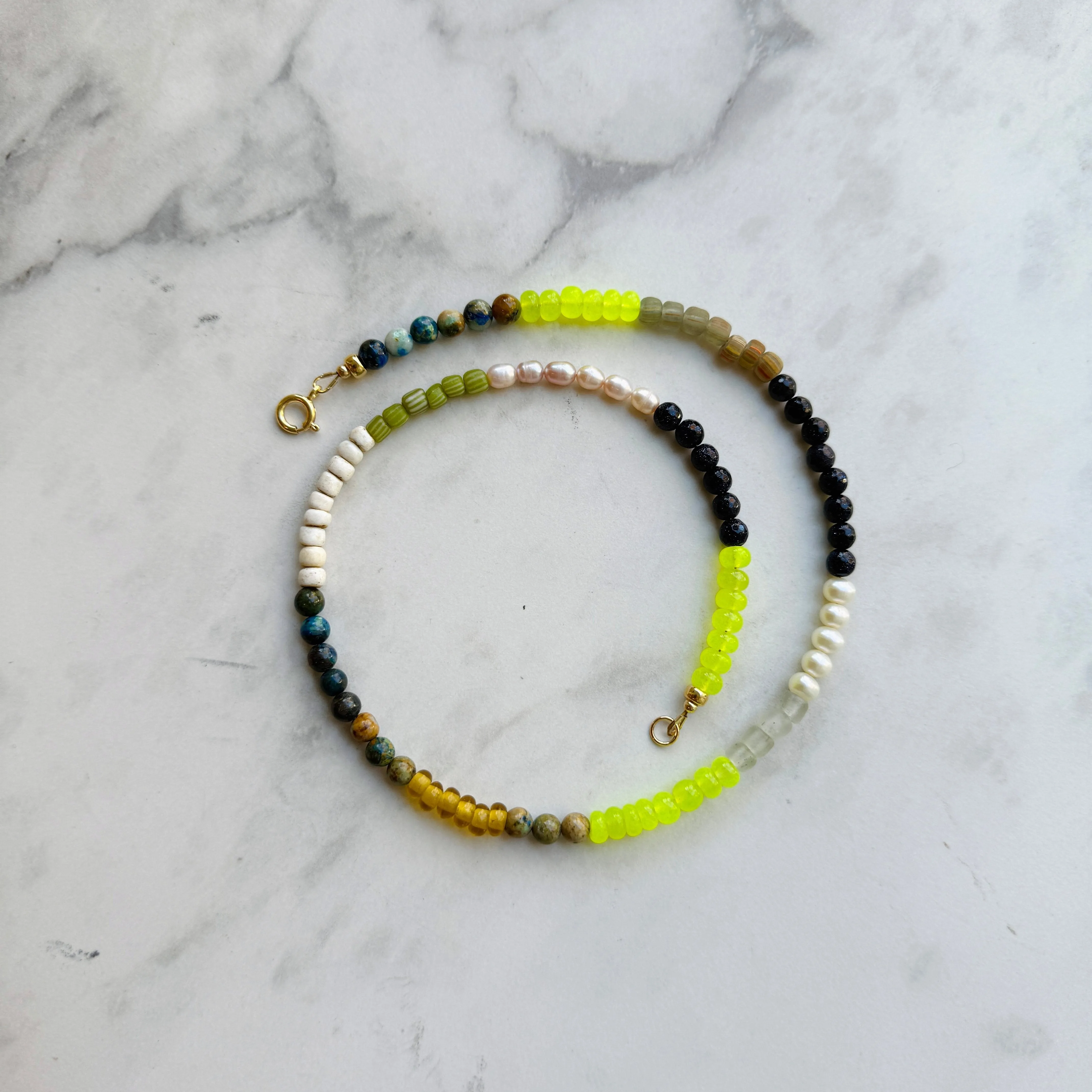 Stone Cache Gemstone Necklace "Neon Trade Beads"