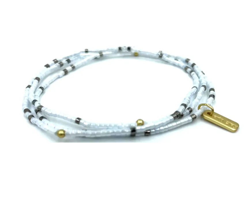 The GOGO 3 Stack in Ice White   Gunmetal